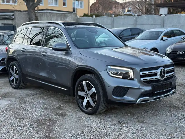 Mercedes-Benz GLB 200 d Pano/Memory/ACC/T.Winkel/Multibeam