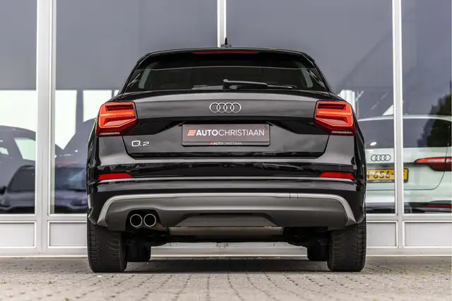 Audi Q2 view 4