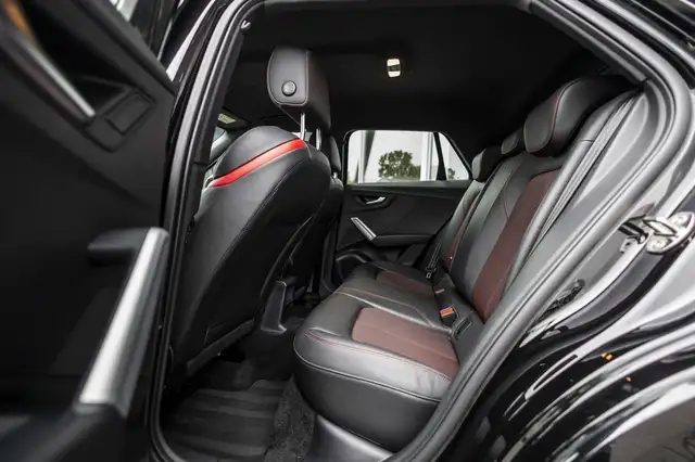 Audi Q2 view 12