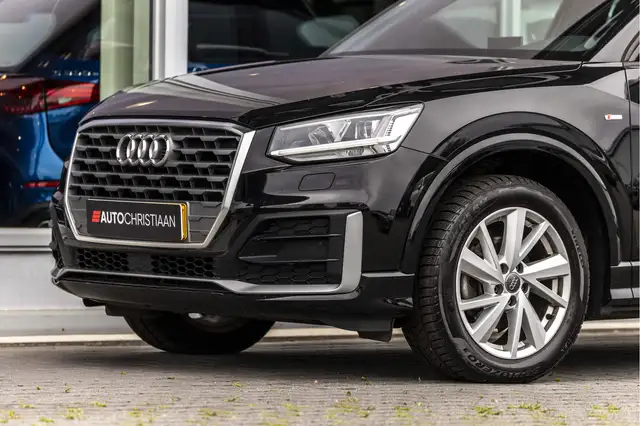 Audi Q2 view 15
