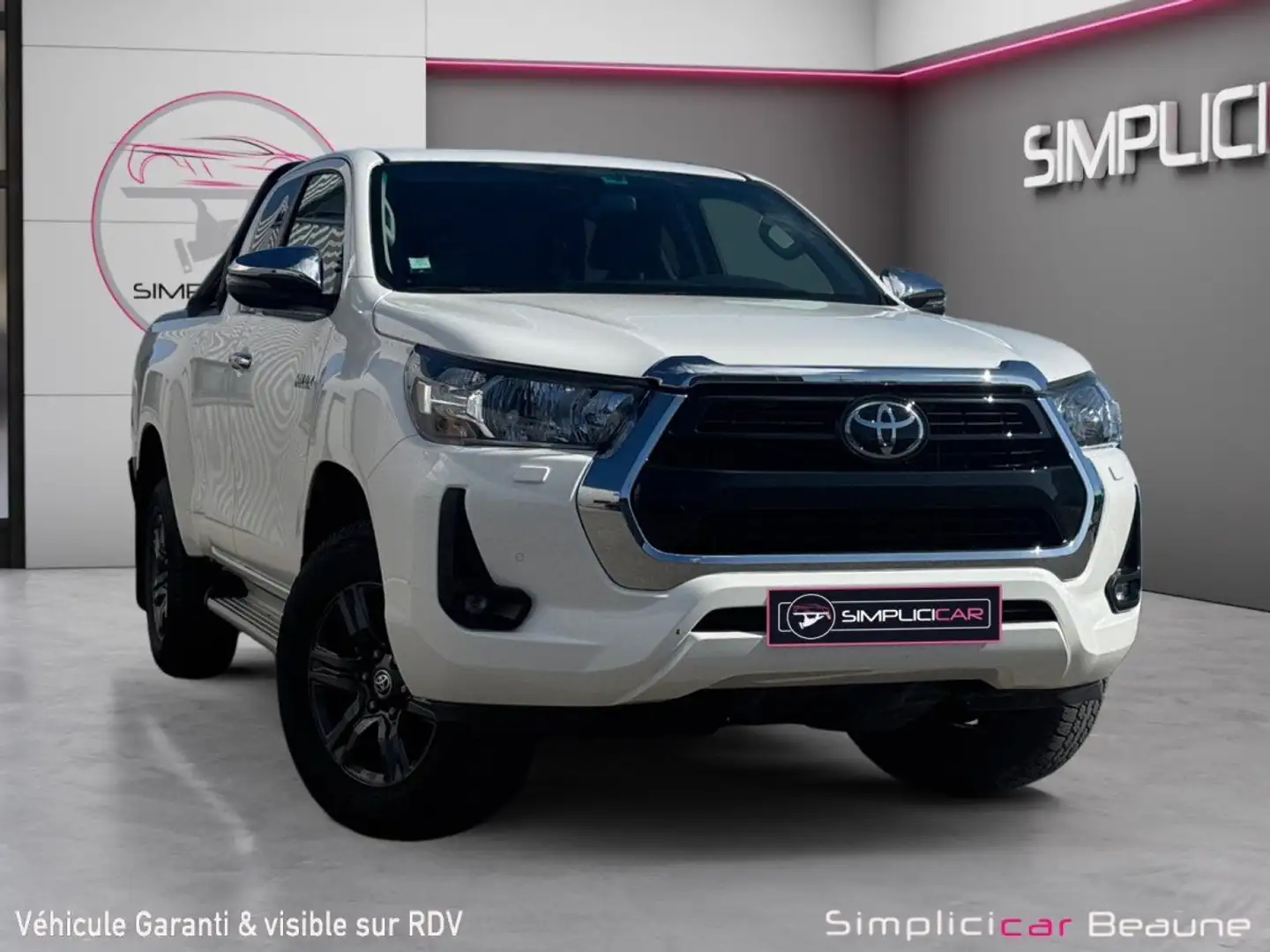 Toyota Hilux X-TRA CABINE RC23 4WD 2.4L 150 D-4D BVA LEGENDE Blanc - 1