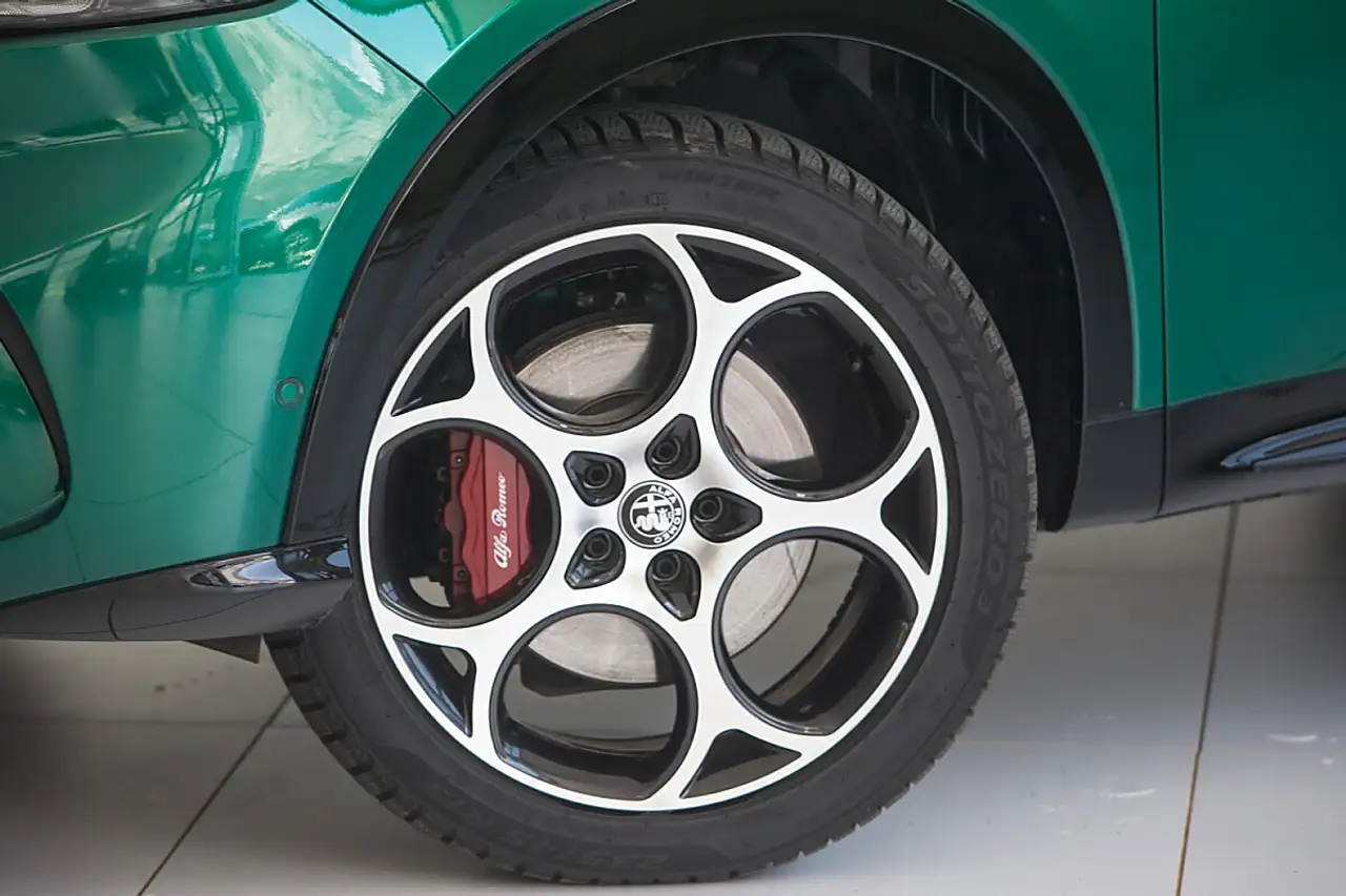 Alfa Romeo Tonale 2025