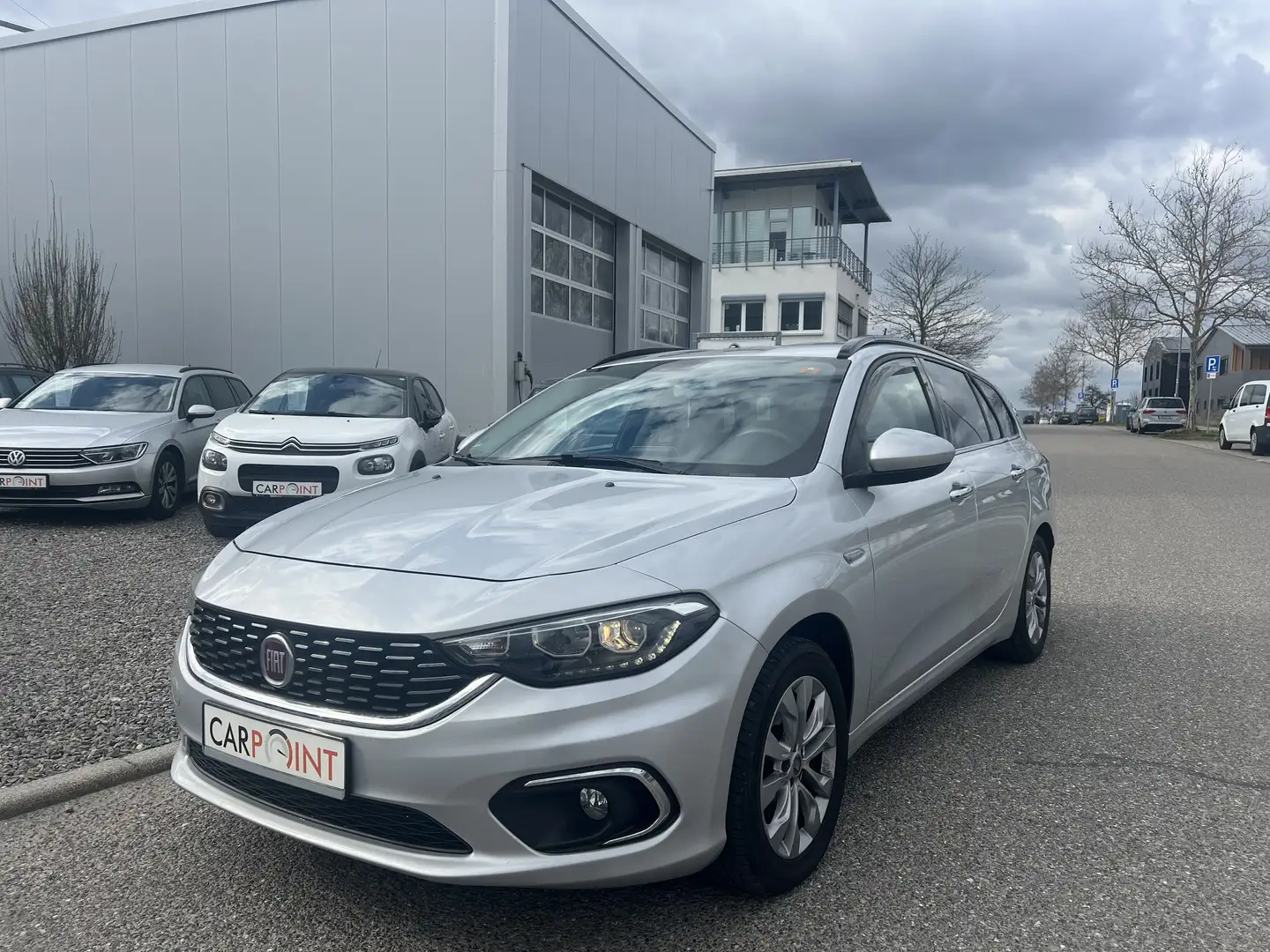 Fiat Tipo *1.Hand*Euro6*Navi*ALU*TOP FAHRZEUG* Argent - 1
