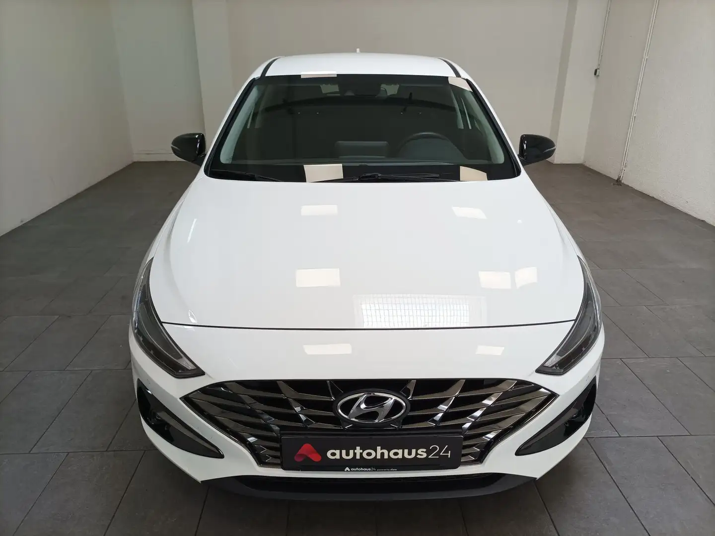 Hyundai i30 1.5 T-GDI  Navi|CAM|LED|Tempomat Белый - 2