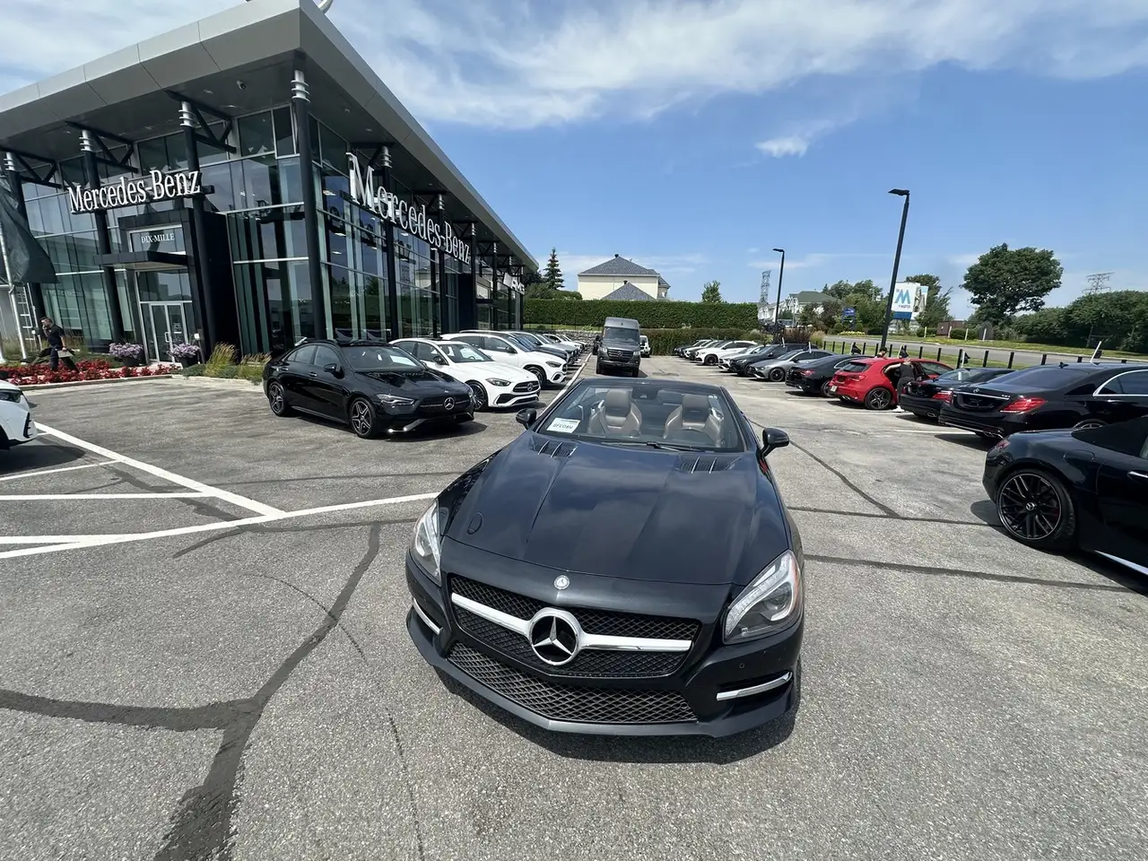 Mercedes-Benz SL снимка Mercedes-Benz SL