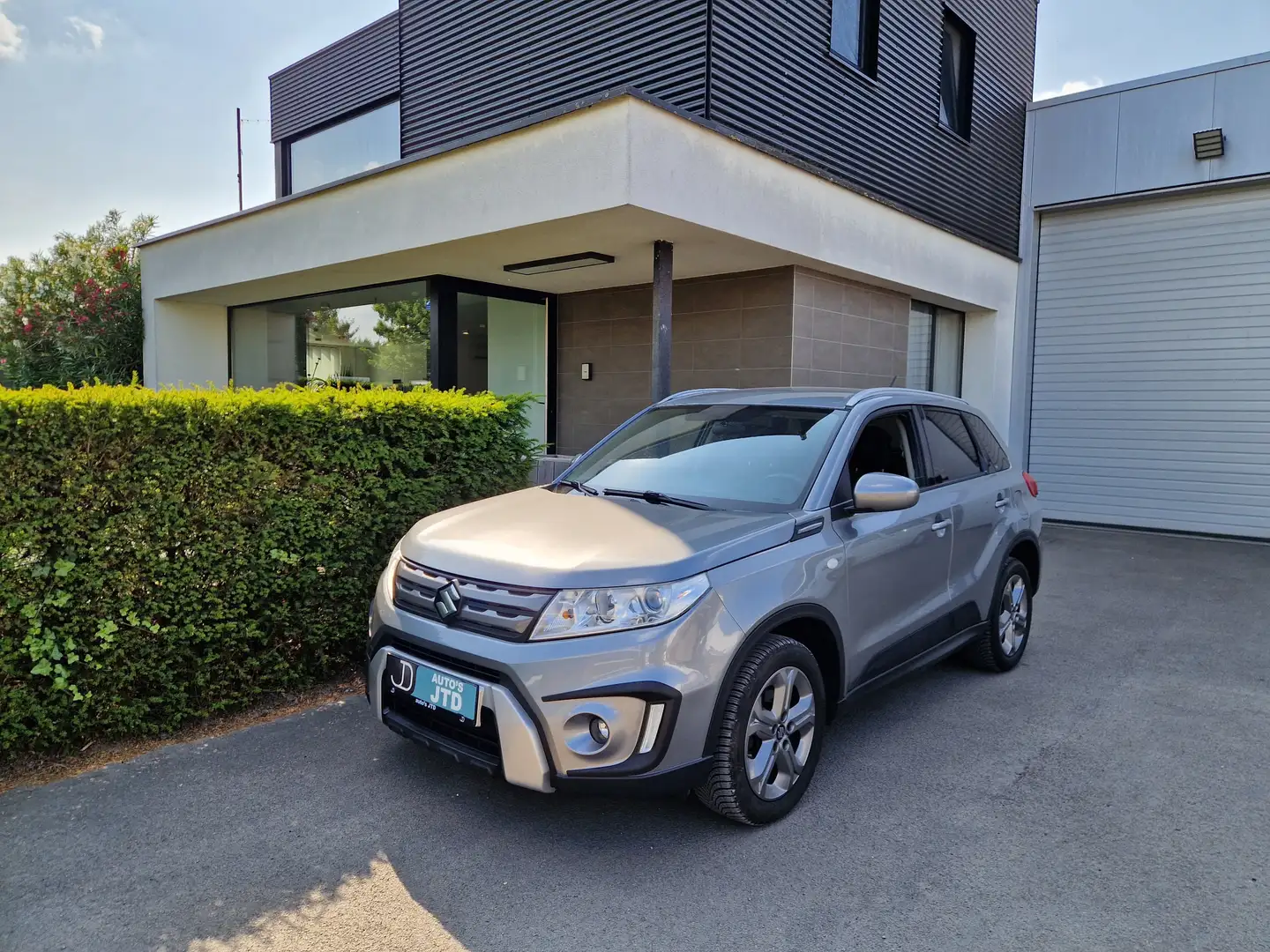 Suzuki Vitara 1.6 DDiS 4x2 GLX Gris - 1