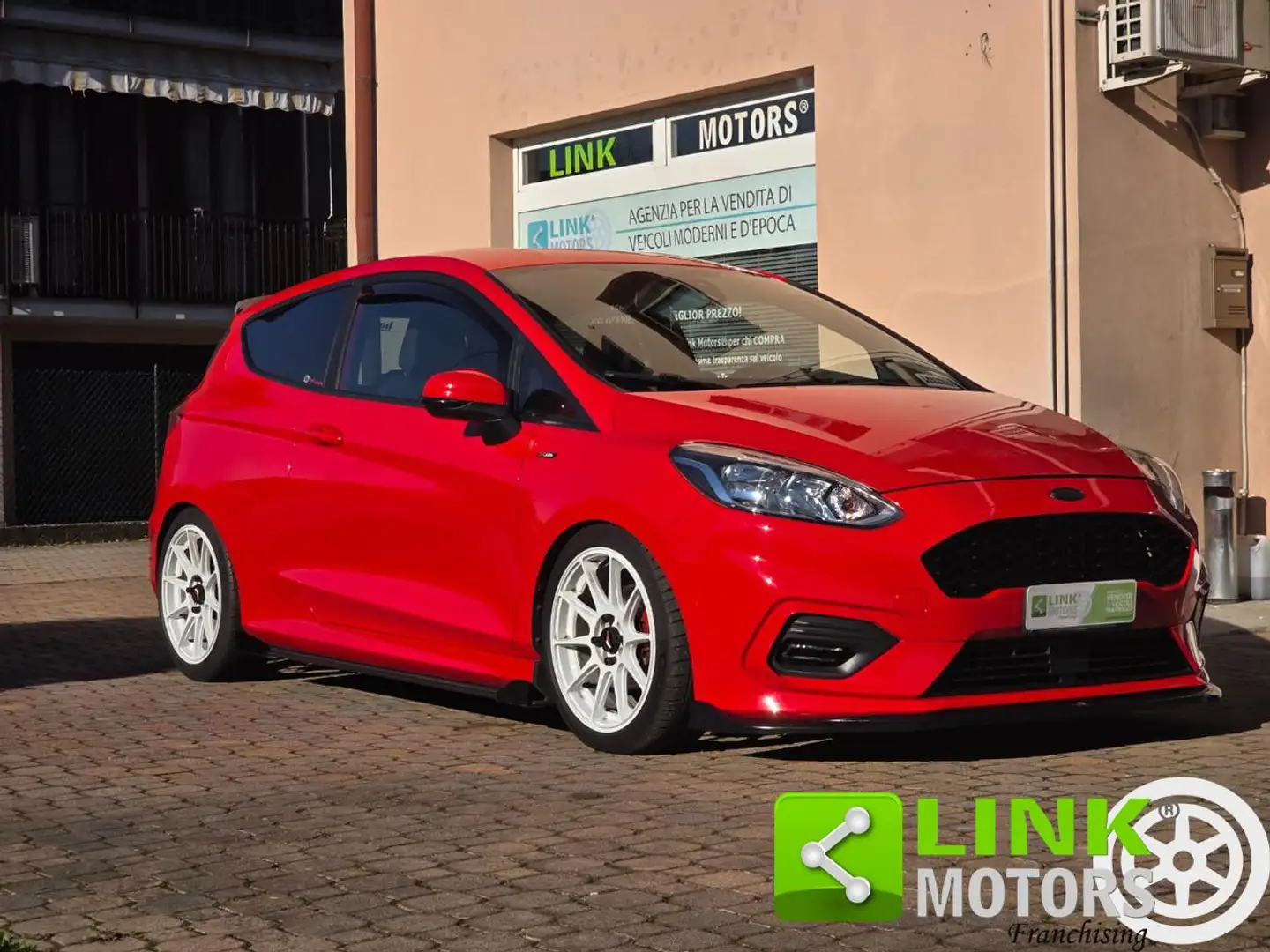 Ford Fiesta 1.1 85 CV Start-Stop ST Line Rouge - 1