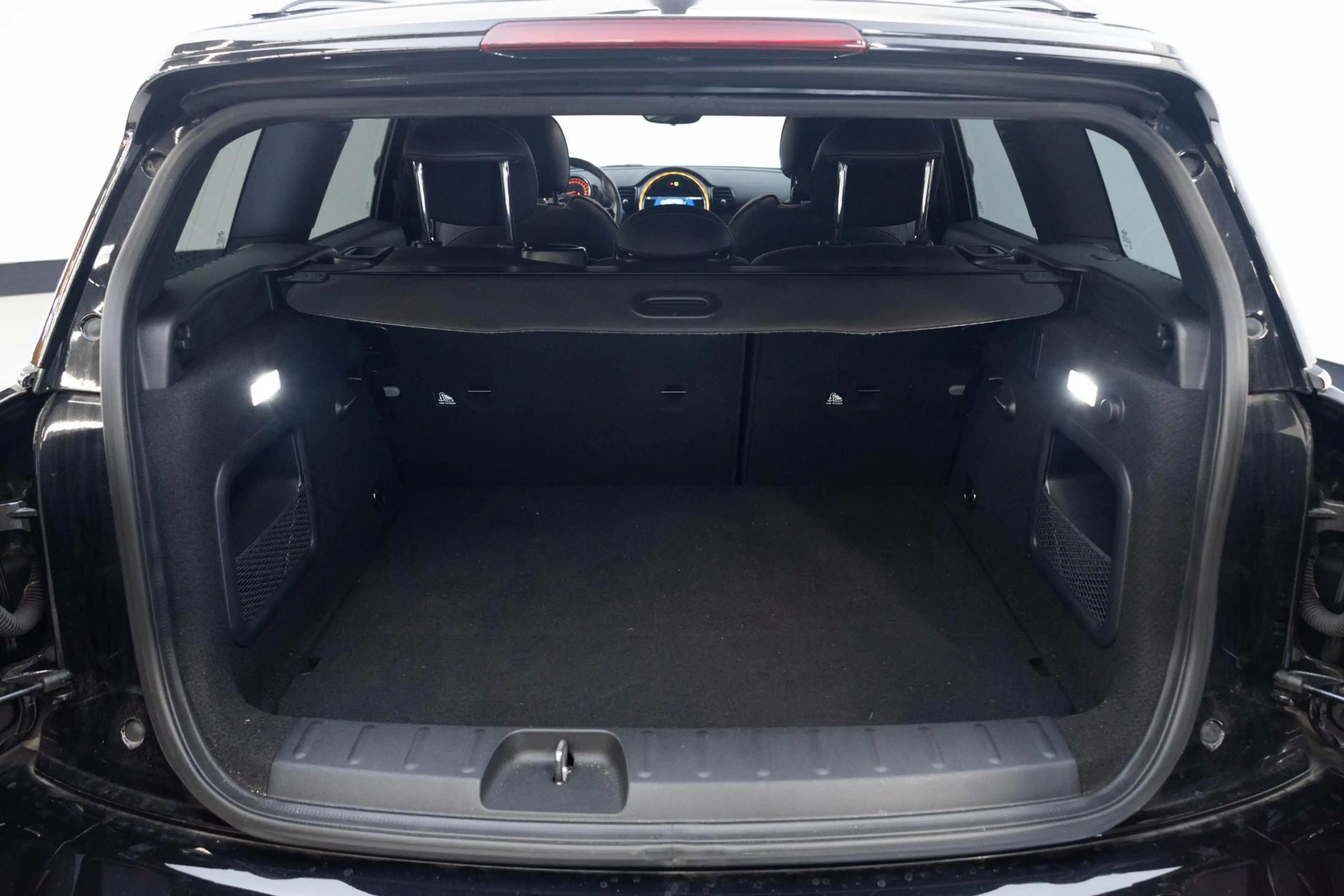 MINI Cooper Clubman 1.5 Business Edition — photo 16