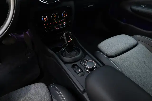 Mini Clubman view 8