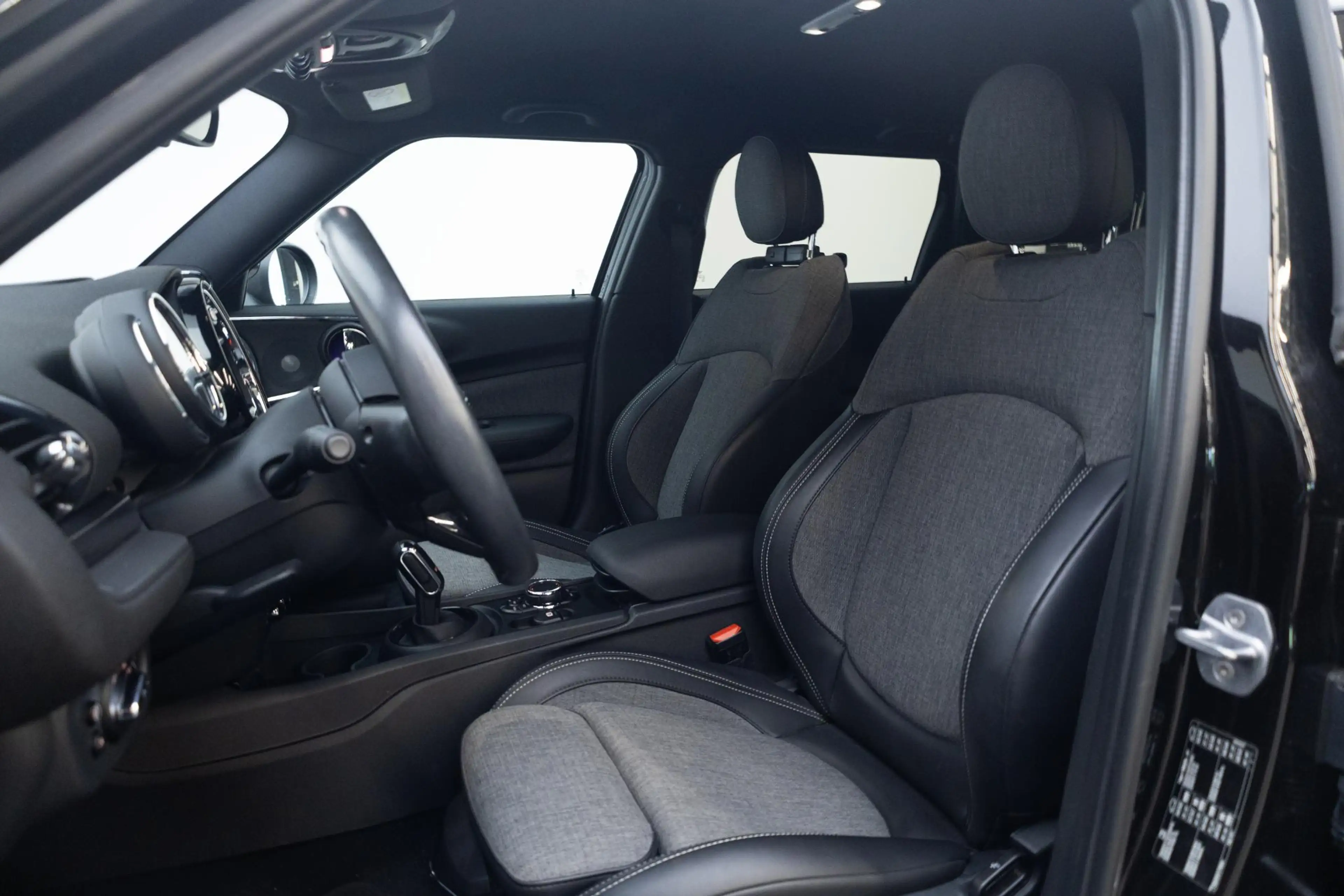 MINI Cooper Clubman 1.5 Business Edition — photo 5