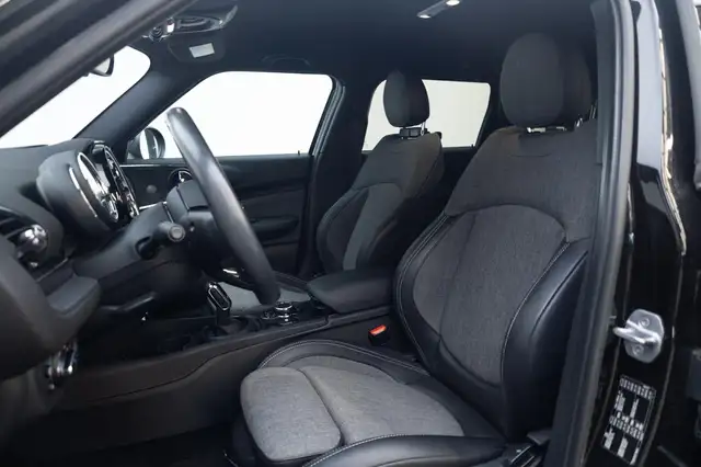 Mini Clubman view 5