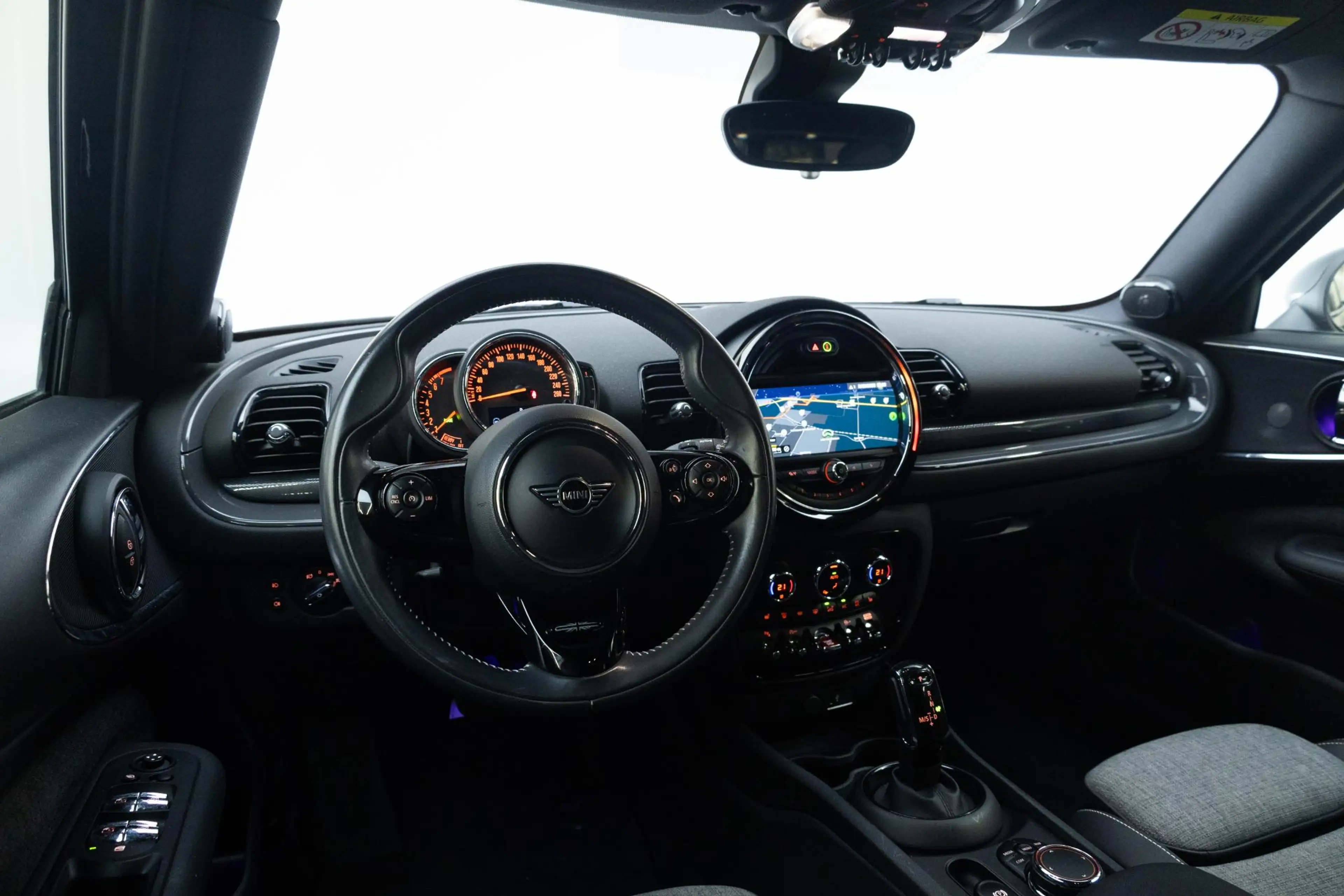MINI Cooper Clubman 1.5 Business Edition — photo 12