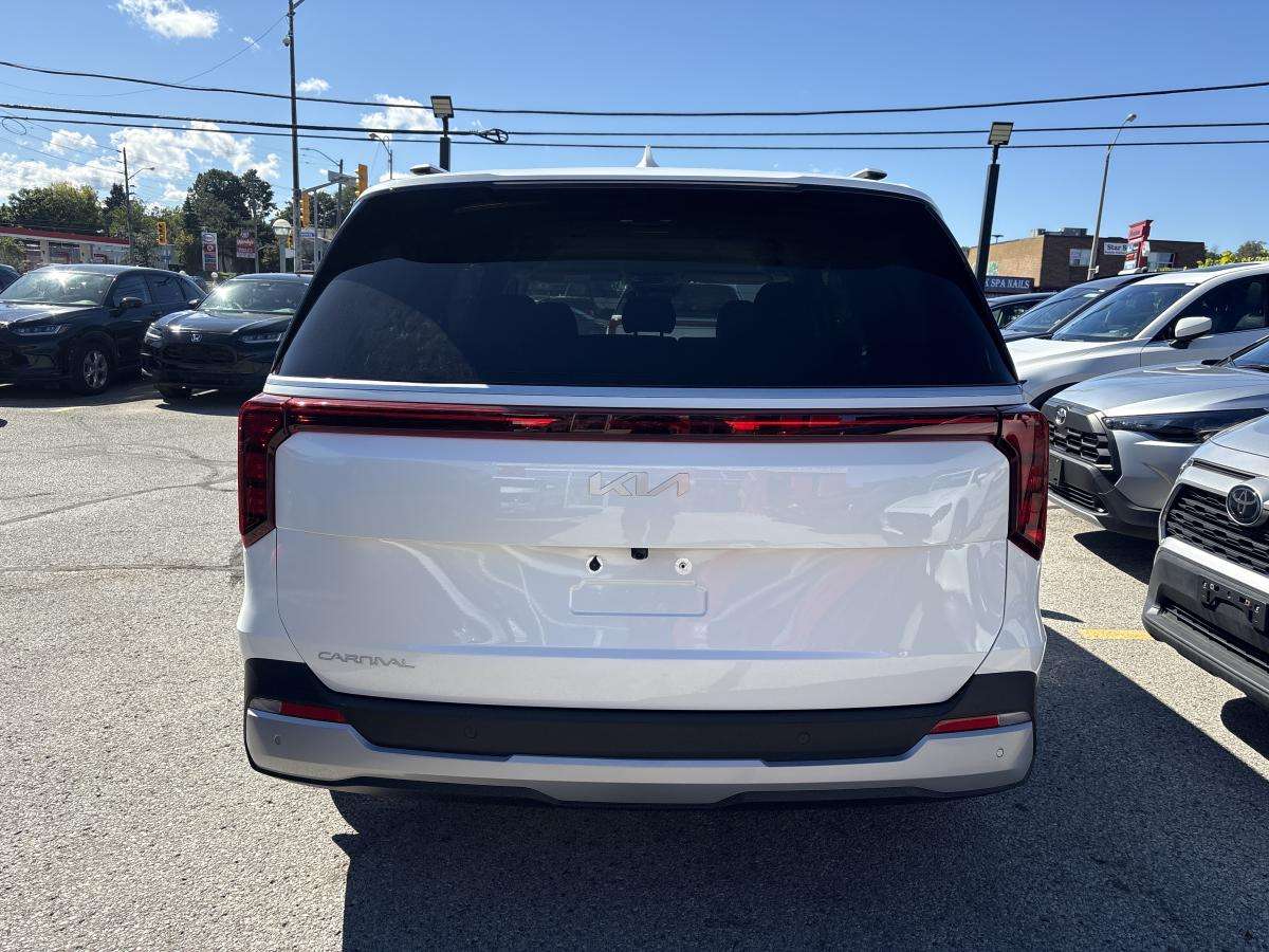 2027 Kia Carnival LX+ (New Vehicle) — снимка 3