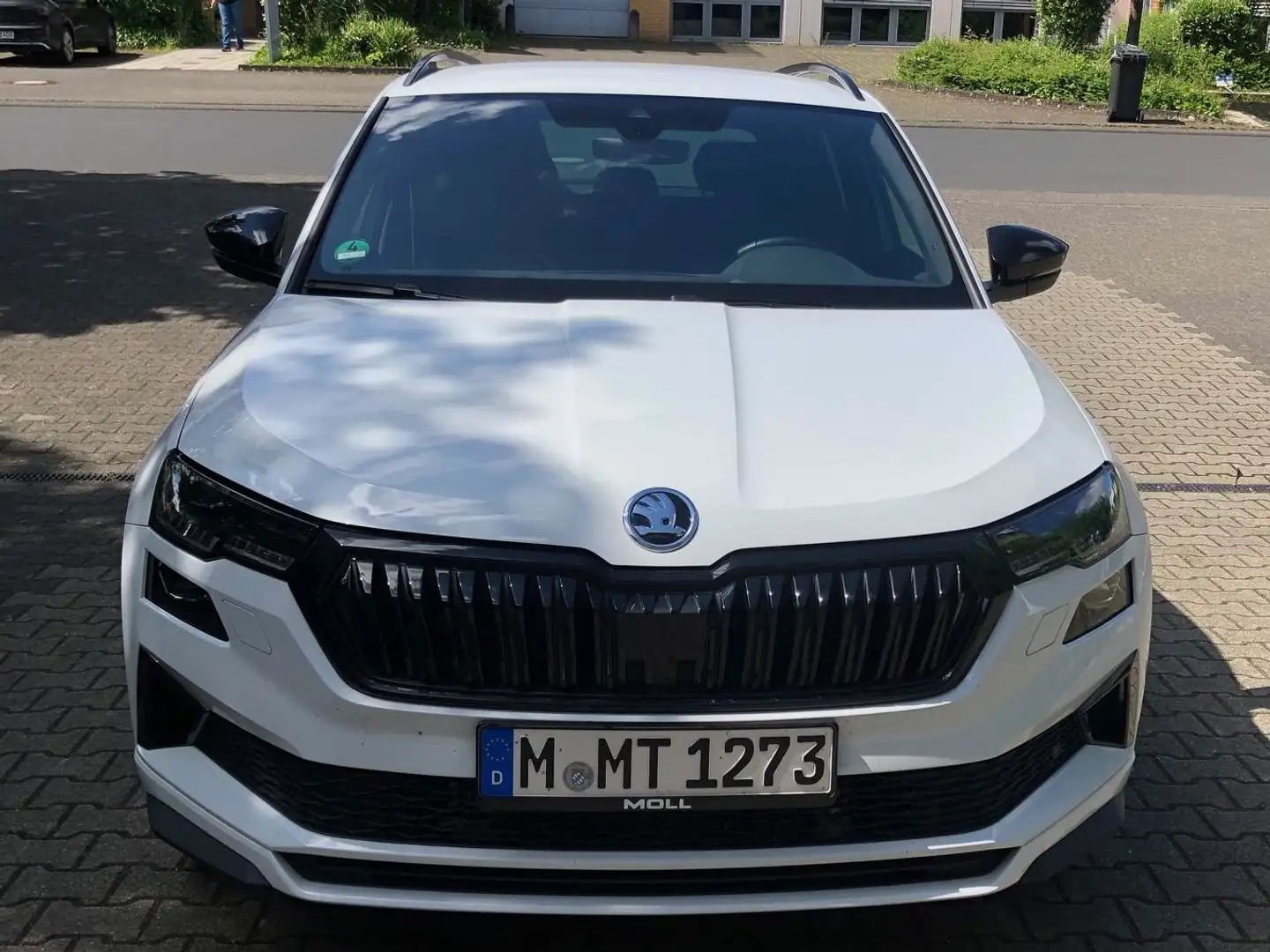 Skoda Karoq Karoq 1.5 TSI DSG Sportline Weiß - 2