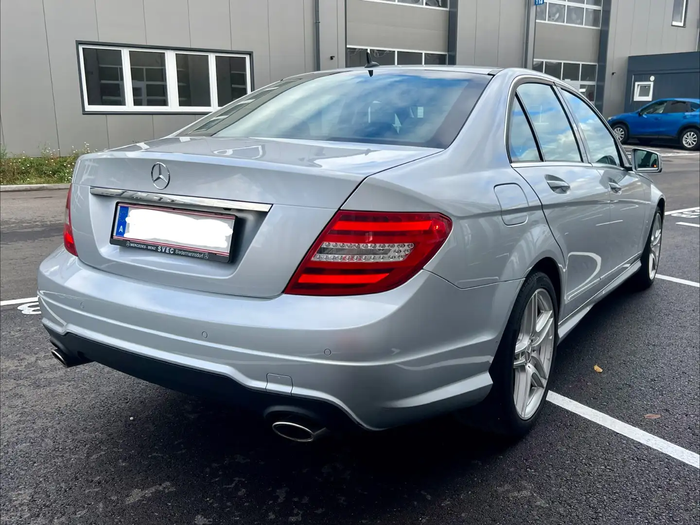 Mercedes-Benz C 300 CDI DPF 4Matic (BlueEFFICIENCY) 7G-TRONIC Avantgar - 2