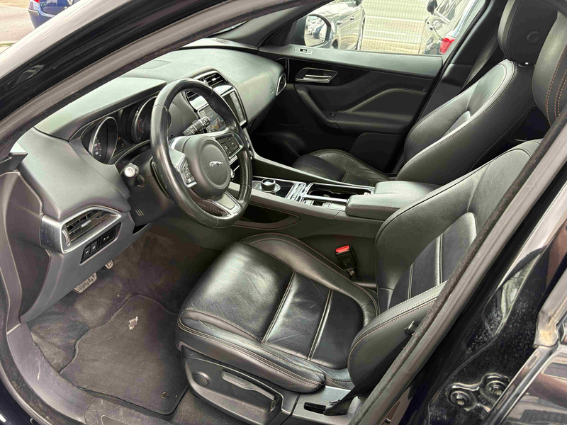 Jaguar F-Pace F-Pace 2.0 D AWD Limited Edition Prestige — photo 5