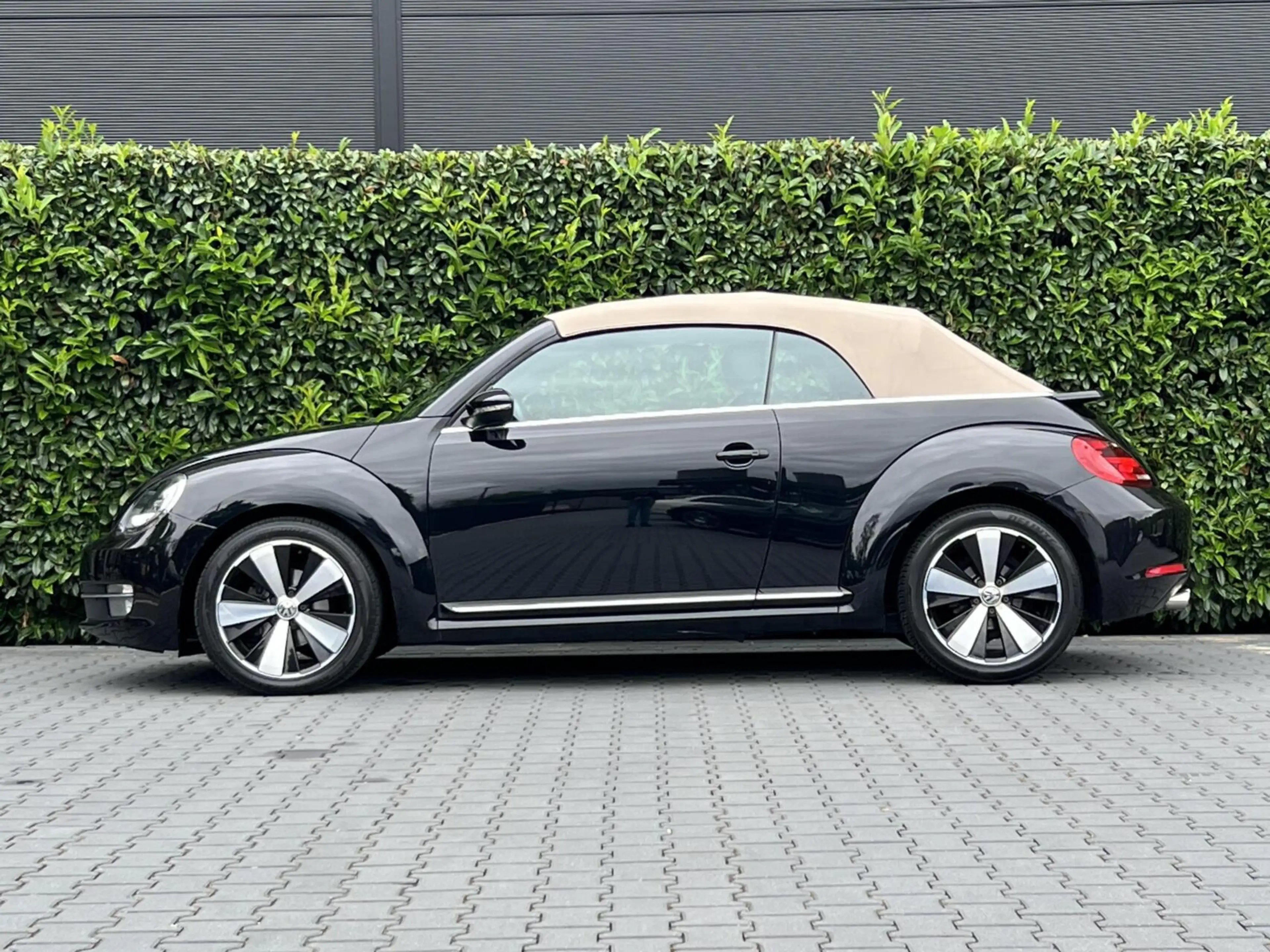 Volkswagen Beetle Cabriolet 1.4 TSI Sport BlueMotion, NL AUTO, NAP L — photo 5