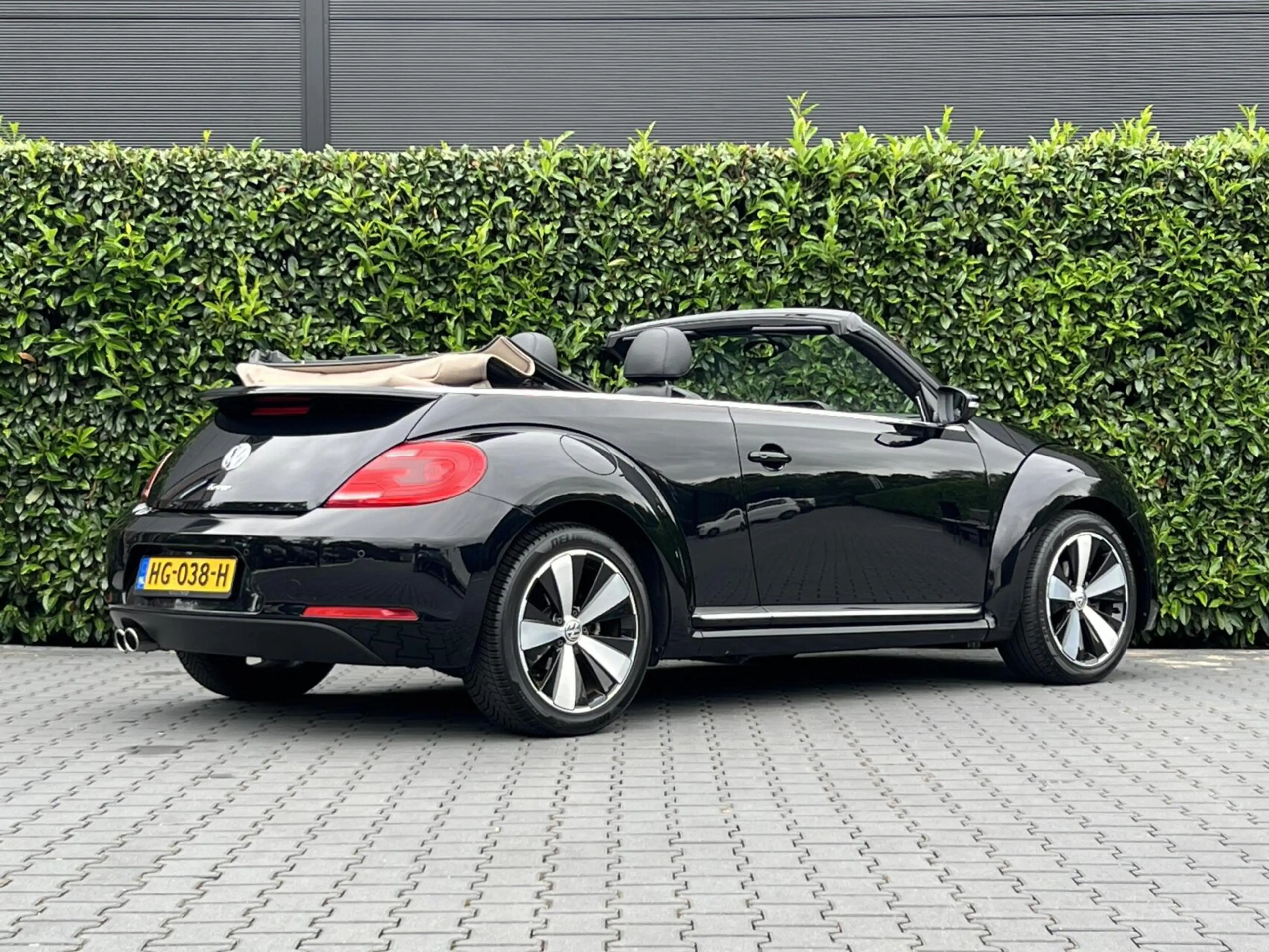 Volkswagen Beetle Cabriolet 1.4 TSI Sport BlueMotion, NL AUTO, NAP L — photo 3