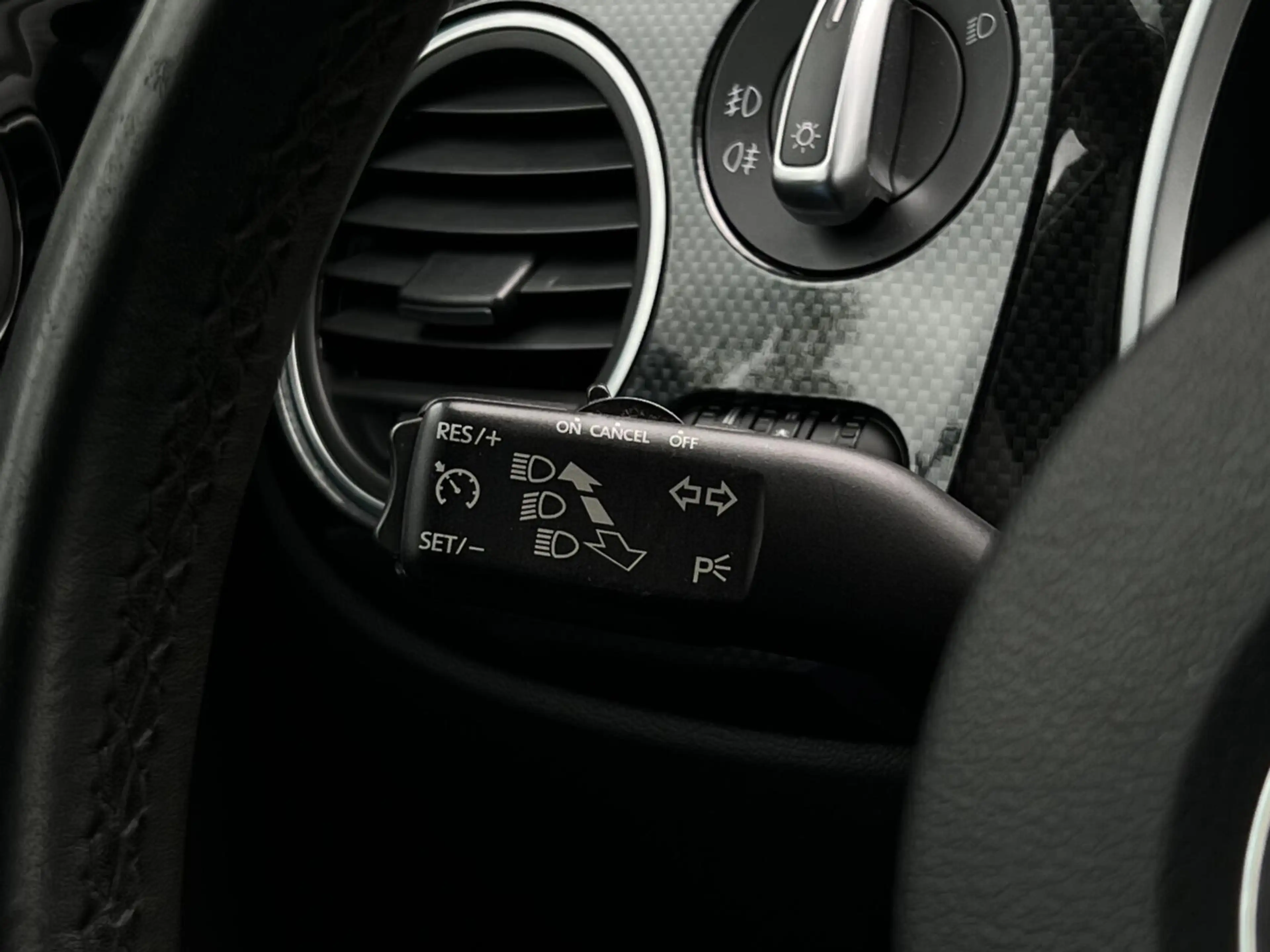 Volkswagen Beetle Cabriolet 1.4 TSI Sport BlueMotion, NL AUTO, NAP L — photo 37