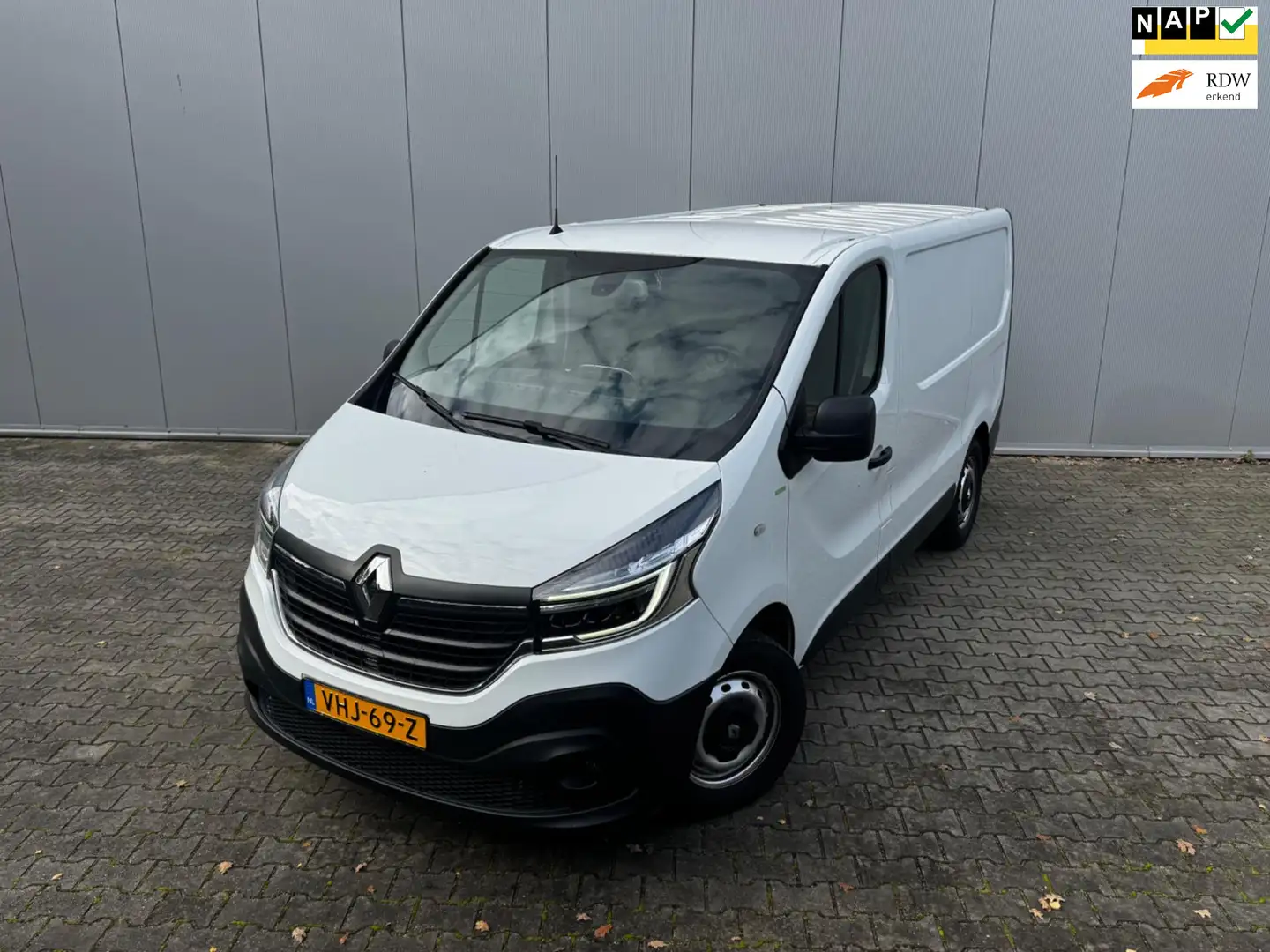 Renault Trafic 2.0 dCi 145PK COMFORT CAMERA NAVIGATIE TREKHAAK BT Wit - 1