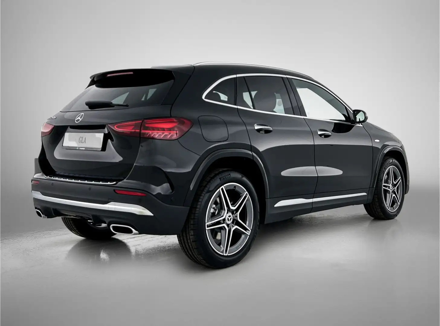 Mercedes-Benz GLA 250 e Business Solution AMG | Trekhaak | Parkeerpakket Zwart - 2