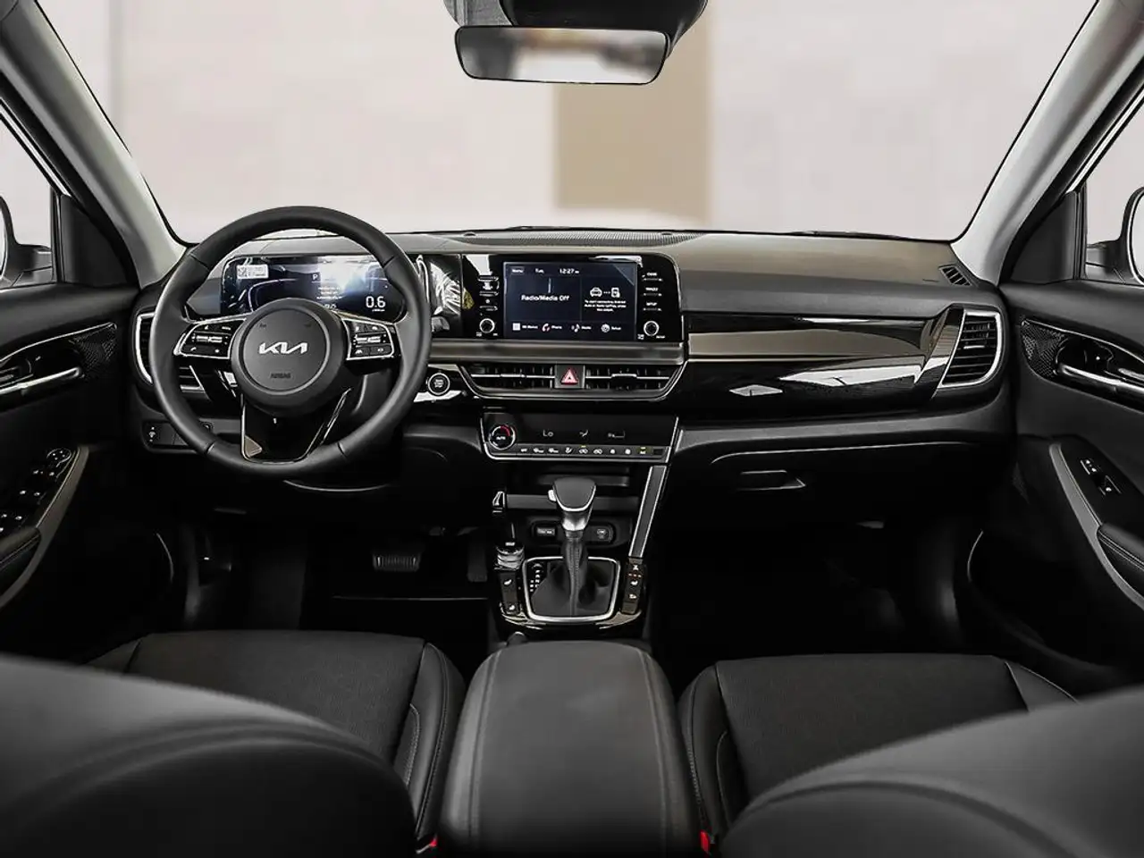 Kia Seltos снимка Kia Seltos