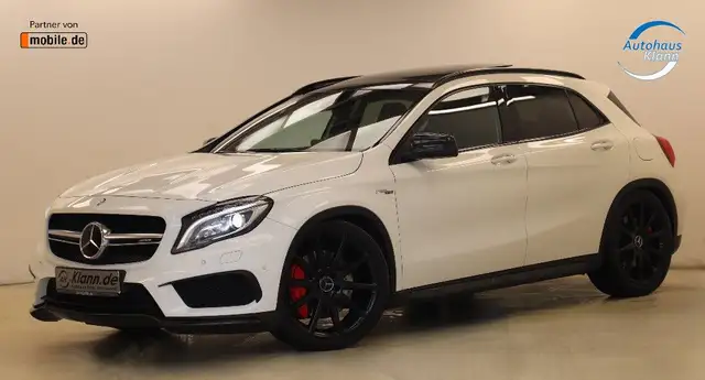 Mercedes-Benz Gla Class view 3