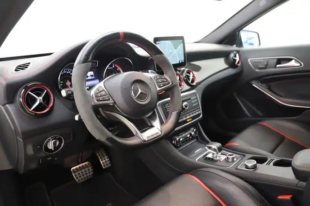 Mercedes-Benz Gla Class view 13