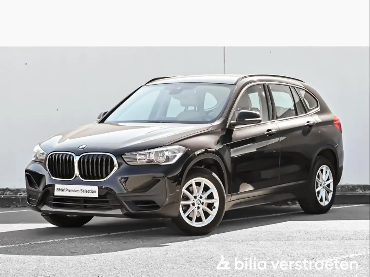 BMW X1 sDrive18iA Zwart - 1