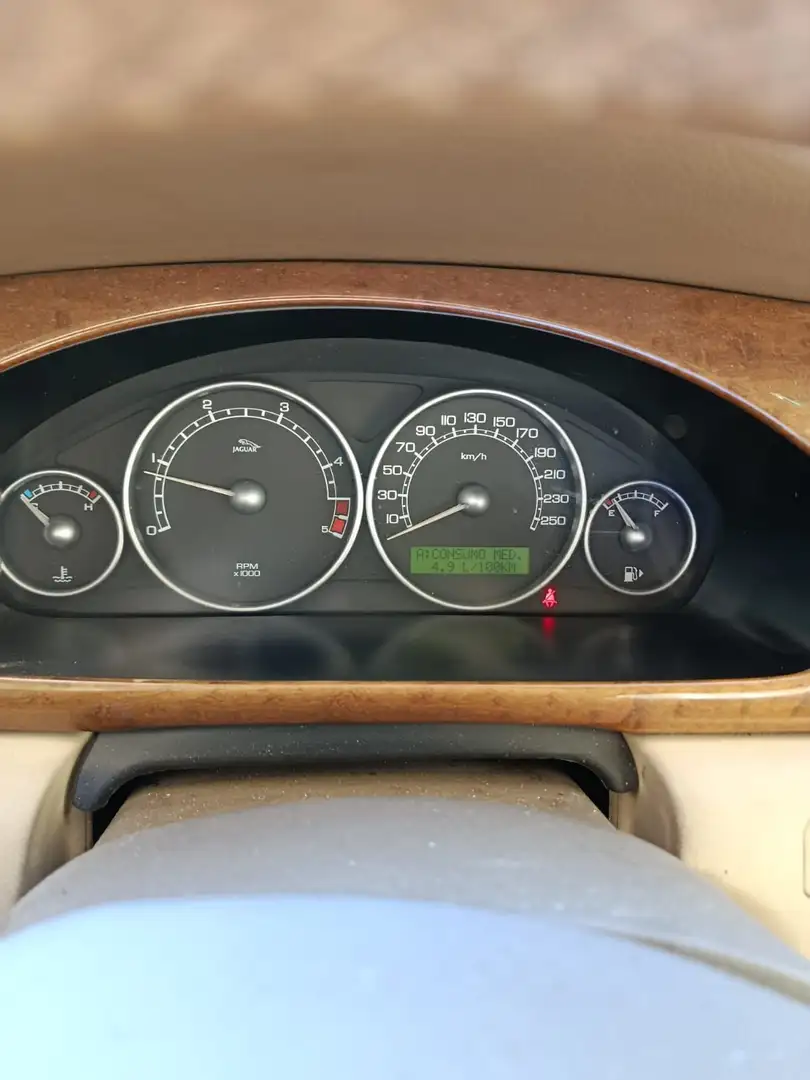 Jaguar X-Type 2.0d Executive E3 - 1