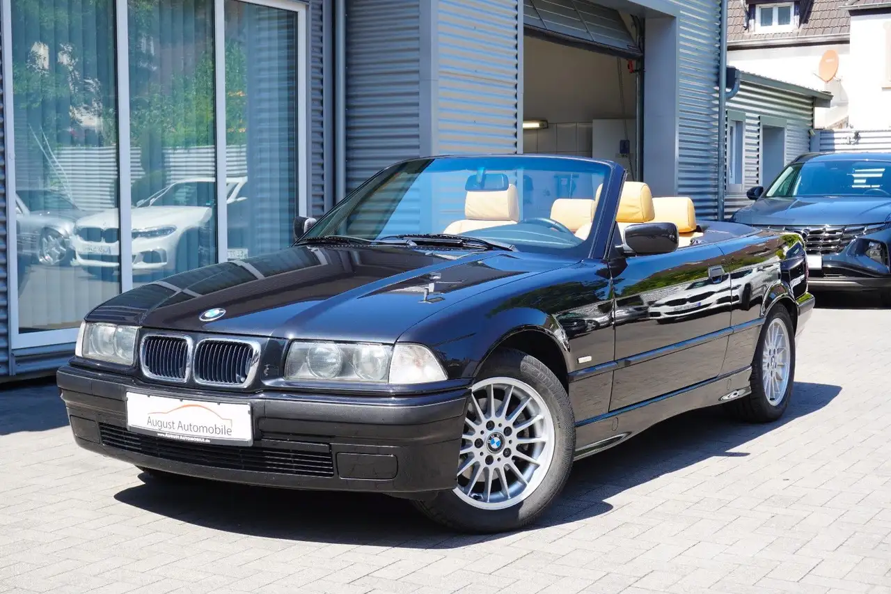BMW 320 i Cabrio Schalter eVerd Leder Klima HiFi ASC, foto 1