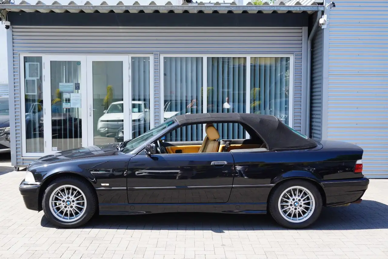 BMW 320 i Cabrio Schalter eVerd Leder Klima HiFi ASC, foto 6
