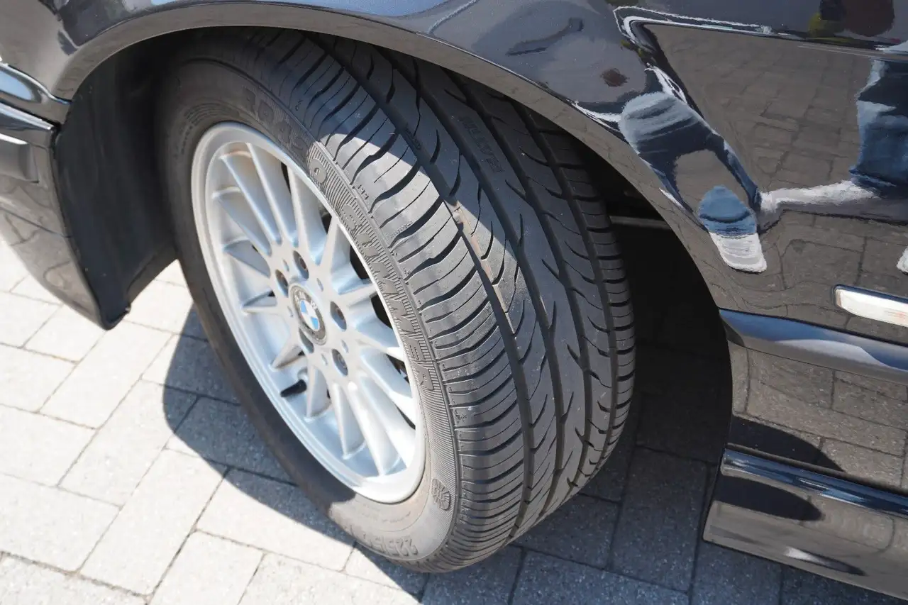 BMW 320 i Cabrio Schalter eVerd Leder Klima HiFi ASC, foto 8
