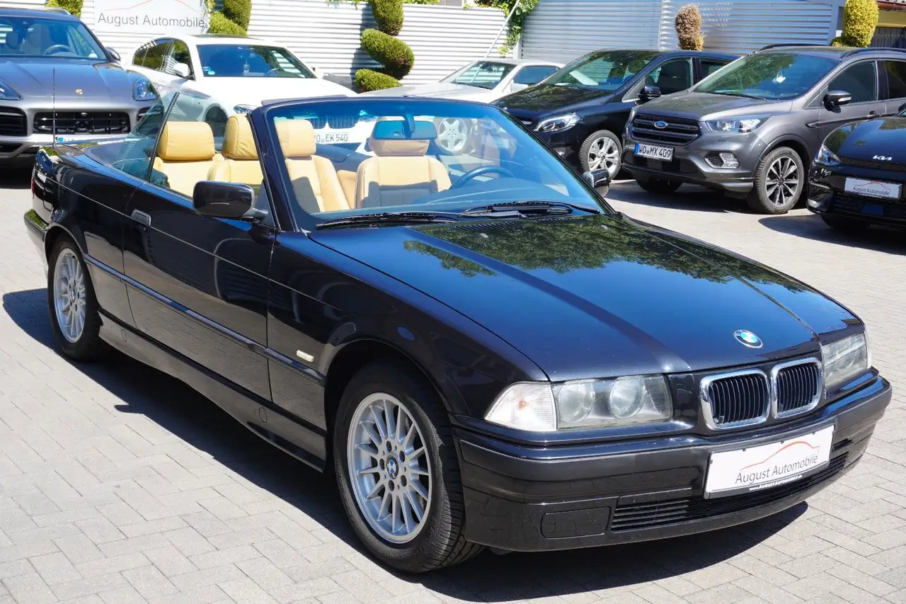 BMW 320 i Cabrio Schalter eVerd Leder Klima HiFi ASC, foto 11