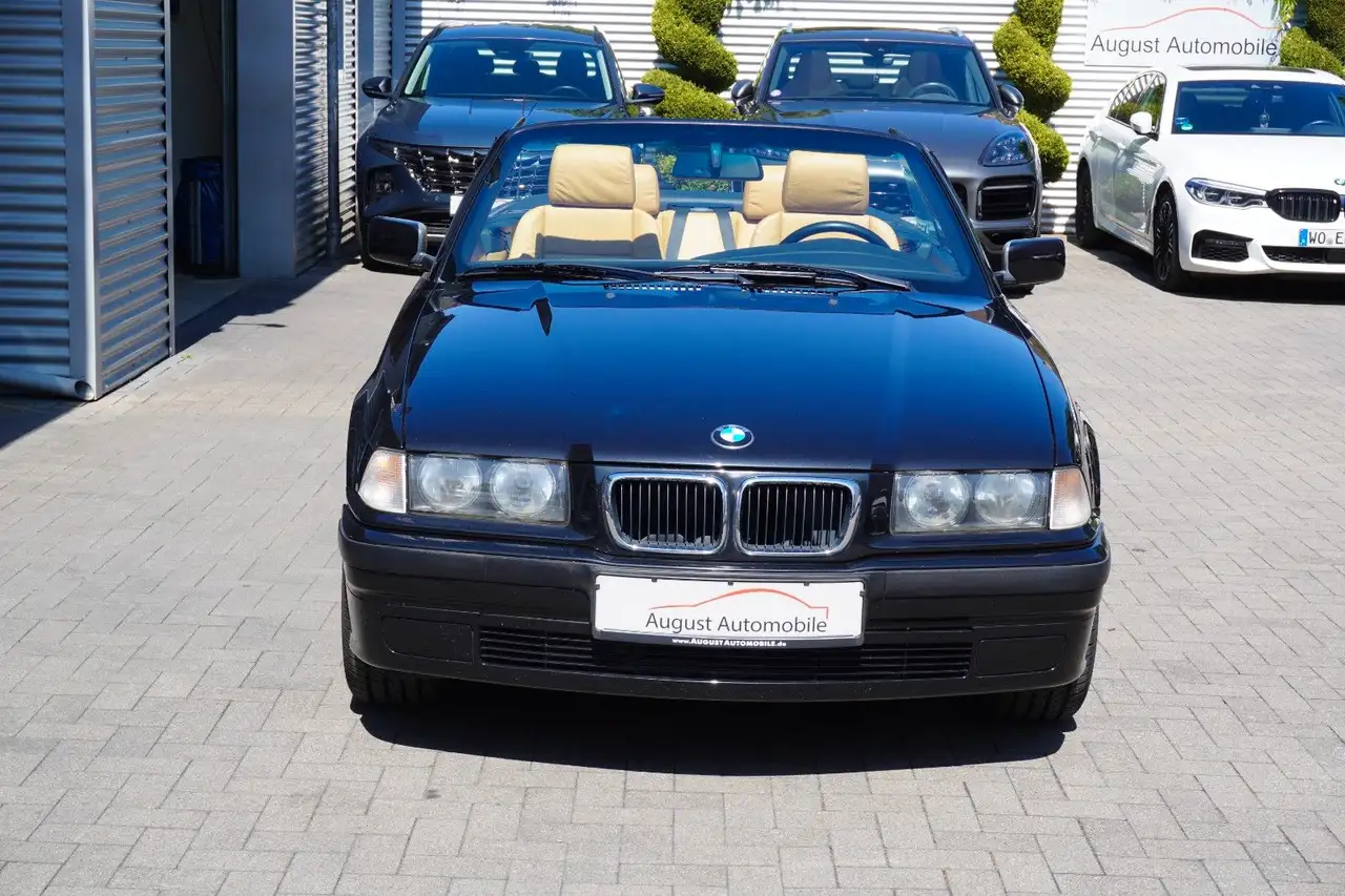 BMW 320 i Cabrio Schalter eVerd Leder Klima HiFi ASC, foto 9