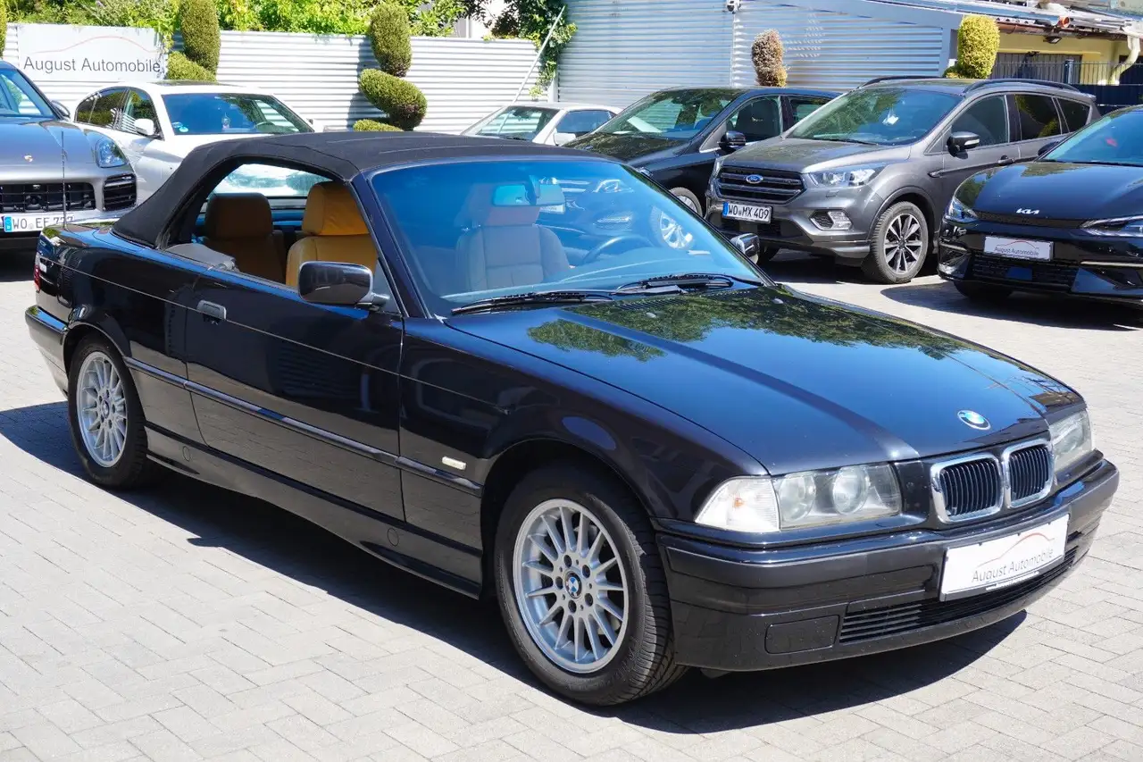 BMW 320 i Cabrio Schalter eVerd Leder Klima HiFi ASC, foto 12