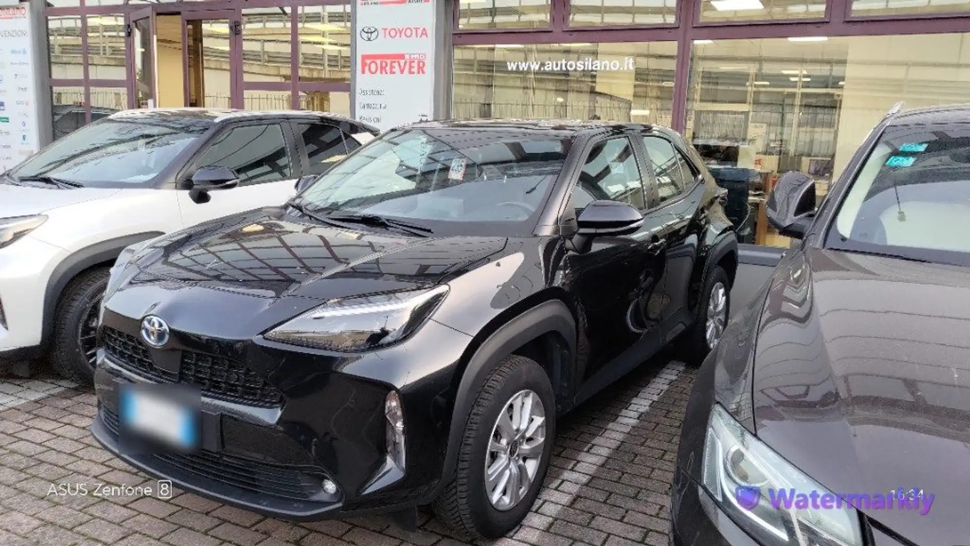 Toyota Yaris Cross 1.5 Hybrid 5p. E-CVT Business Noir - 1