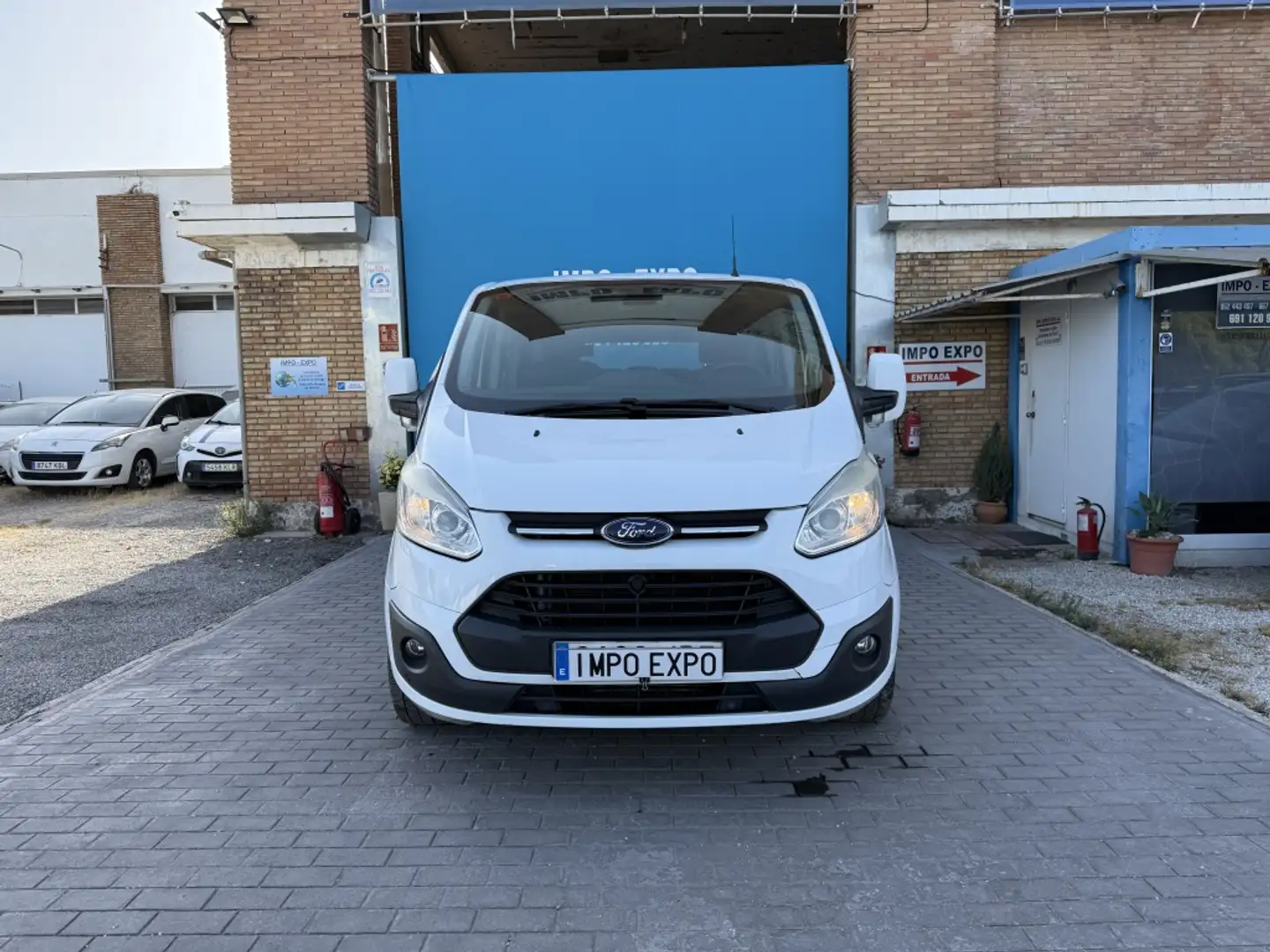 Ford Tourneo Custom FT 300 L2 Titanium 125 Wit - 2