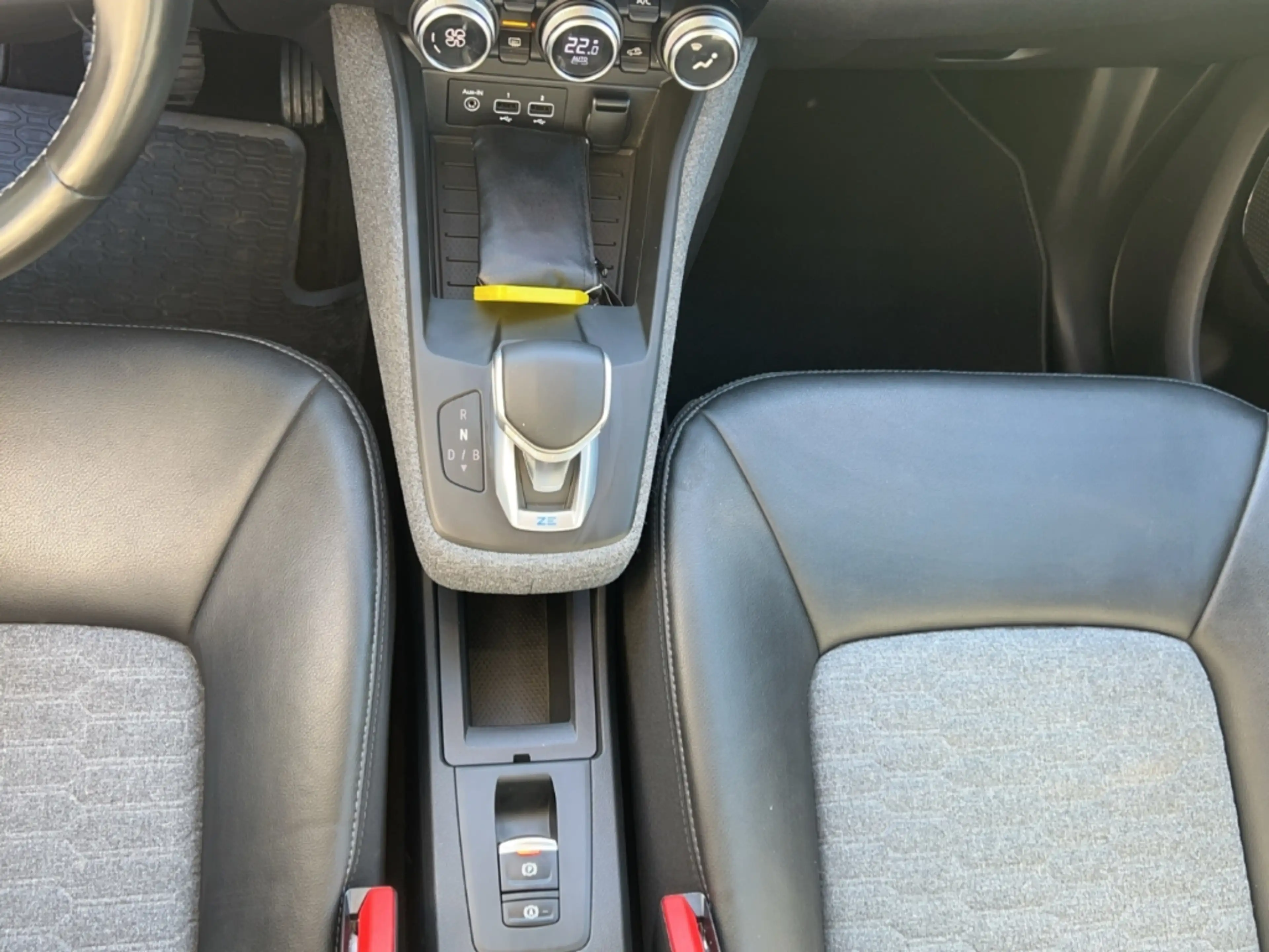 Renault ZOE Intens,LED,Winterpaket,Navi,R.-Kamera,Klima — photo 13