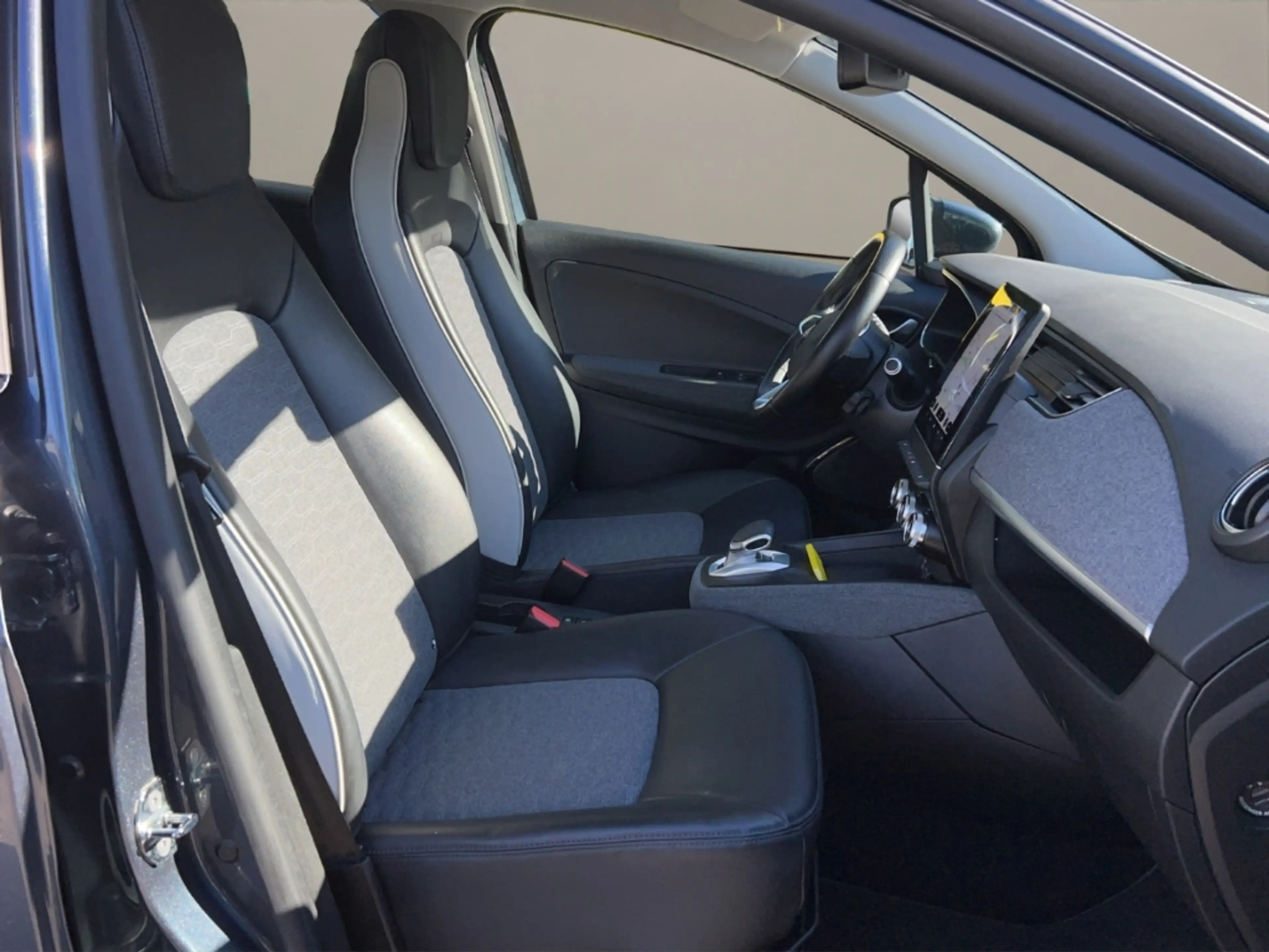 Renault ZOE Intens,LED,Winterpaket,Navi,R.-Kamera,Klima — photo 15