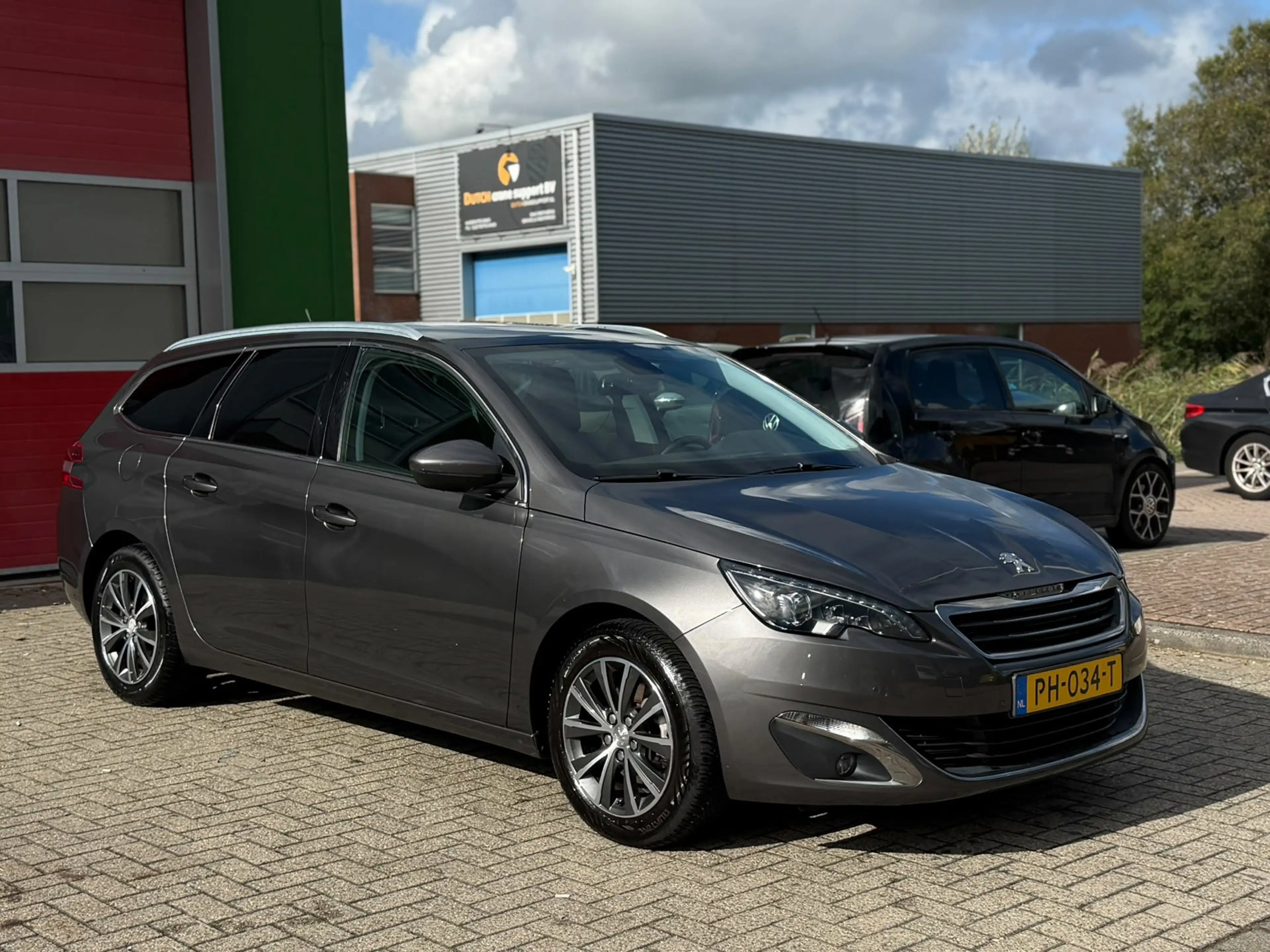Peugeot 308 SW 1.2 PureTech Blue Lease Premium PDC AIRCO CRUIS — photo 3