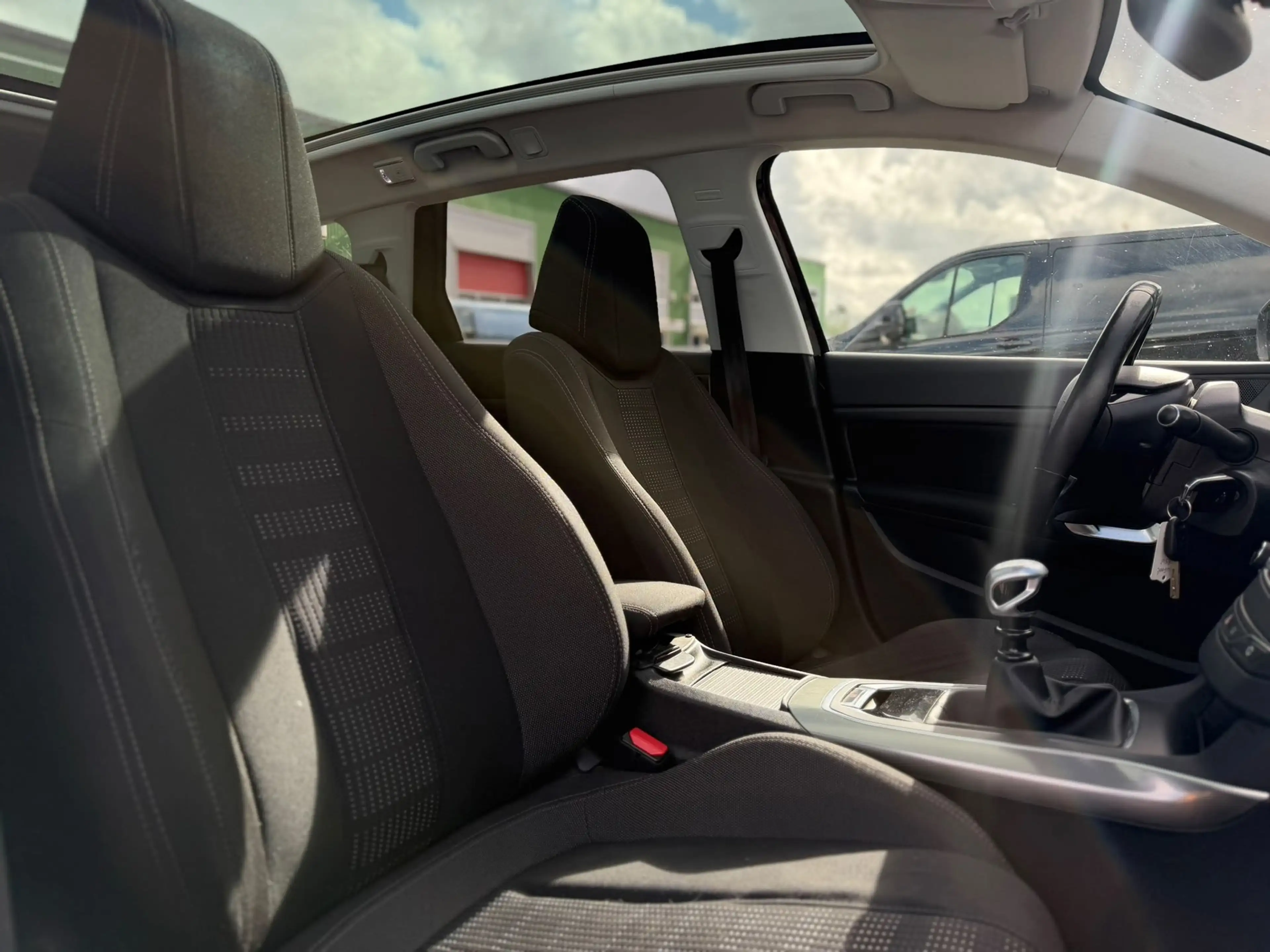 Peugeot 308 SW 1.2 PureTech Blue Lease Premium PDC AIRCO CRUIS — photo 15