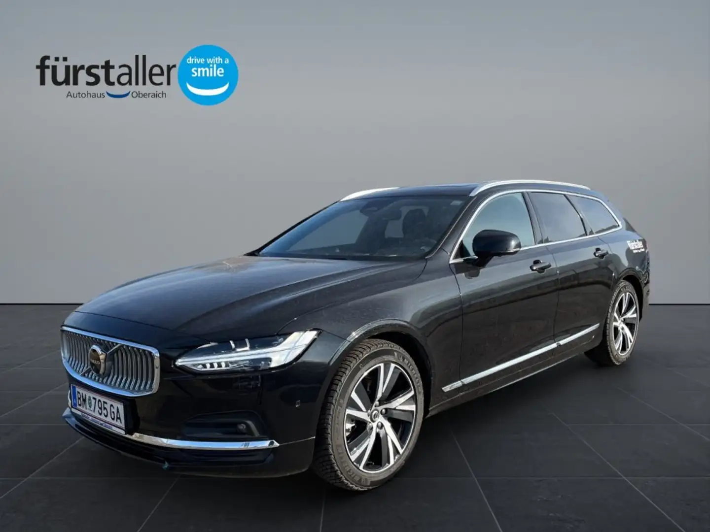 Volvo V90 Ultimate, B4 Mild Hybrid, Diesel, Bright Schwarz - 1