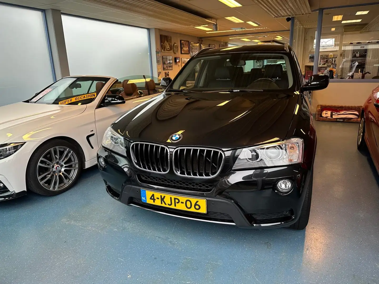 BMW X3 xDrive20i High Exec. Ned. Auto Noir - 2