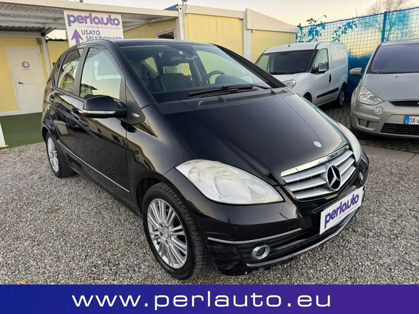 Mercedes-Benz A 180 CDI Elegance Cambio Automatico Nero - 2