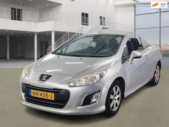 2013 Peugeot 308 in Grey for sale