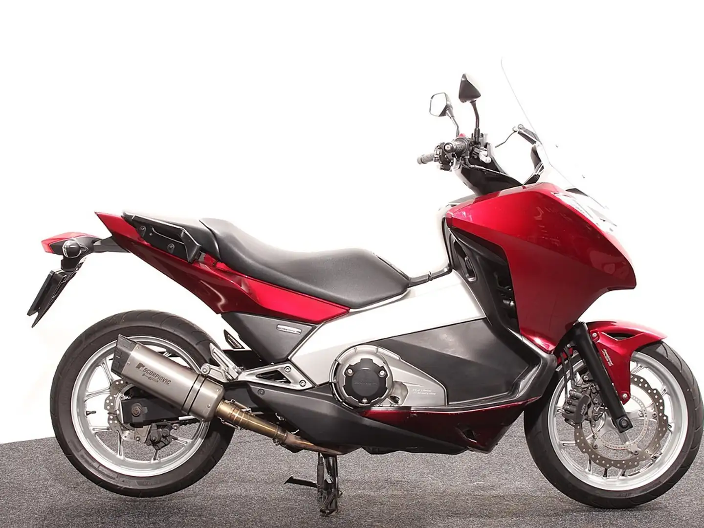 Honda NC 700 D INTEGRA Rood - 1