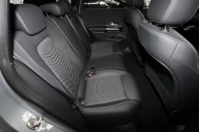 Mercedes-Benz B-Class view 7