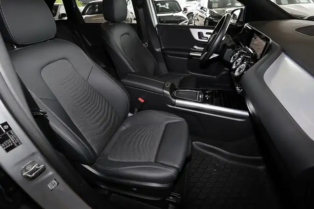 Mercedes-Benz B-Class view 5