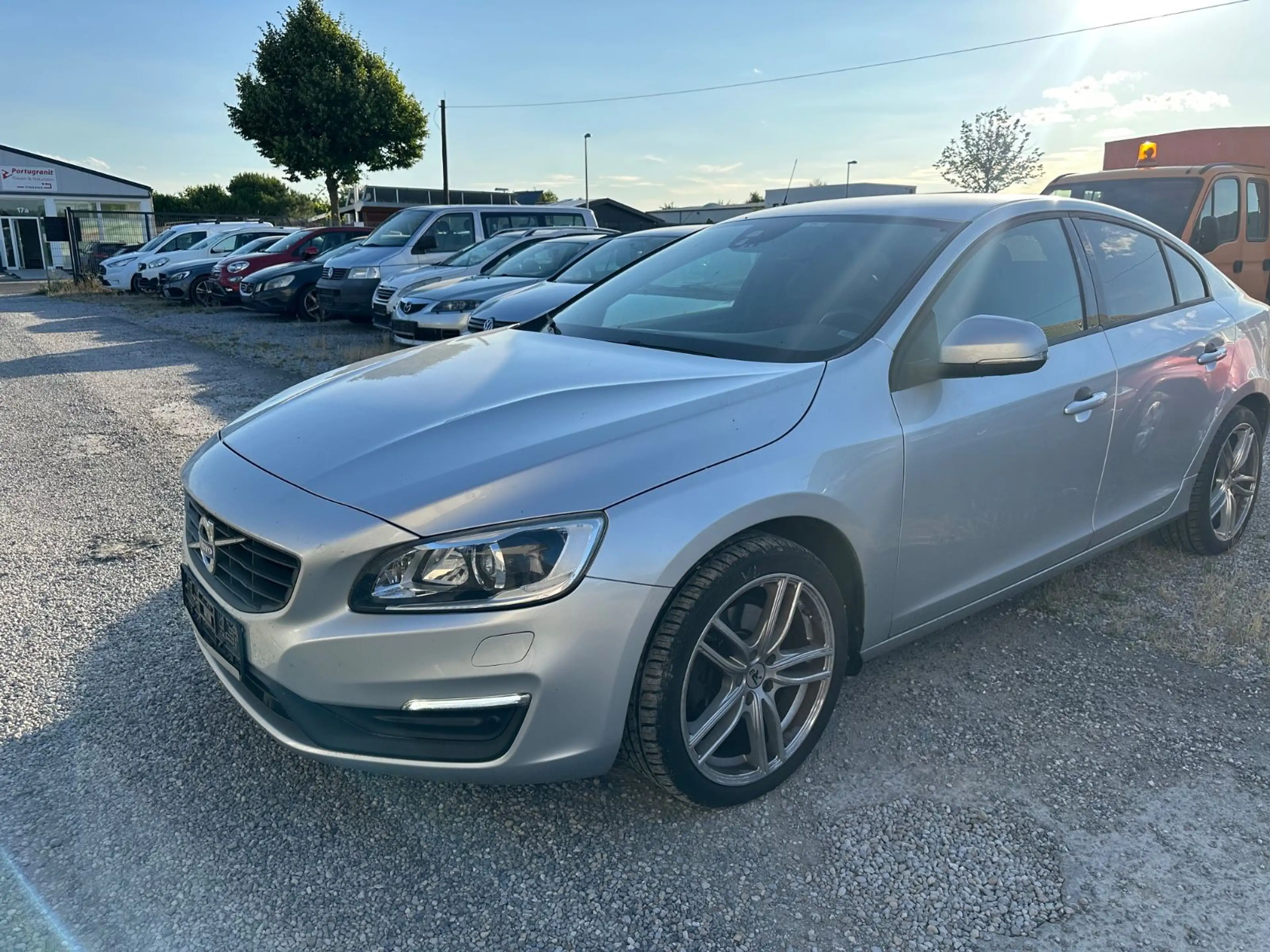Volvo S60 Lim. Linje Business Navi Leder Xenon — photo 9